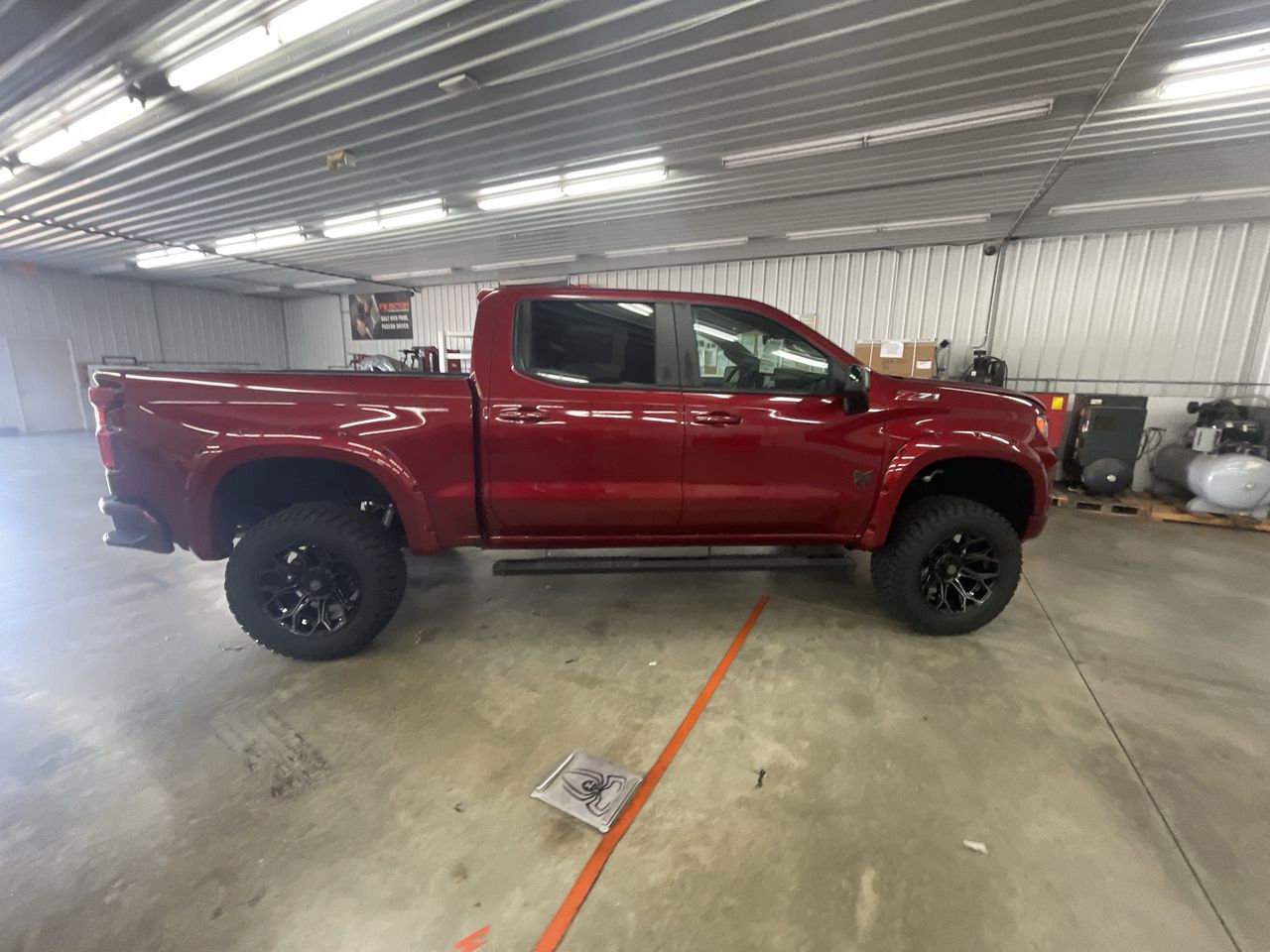 Vehicle Image 9