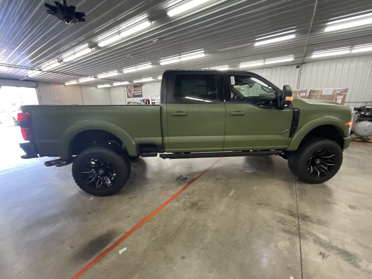 Vehicle Image 9
