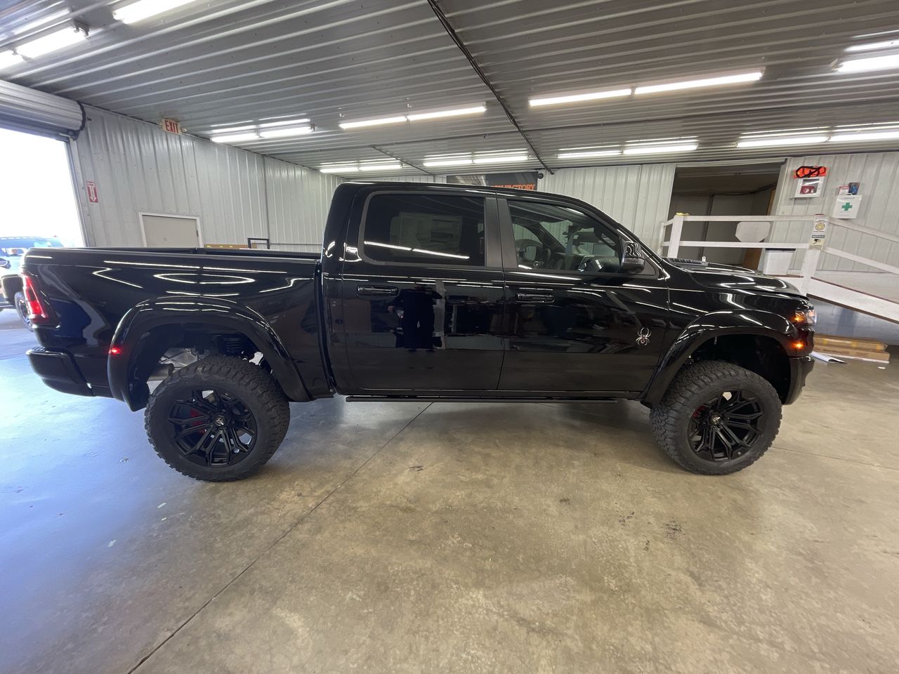 Vehicle Image 9