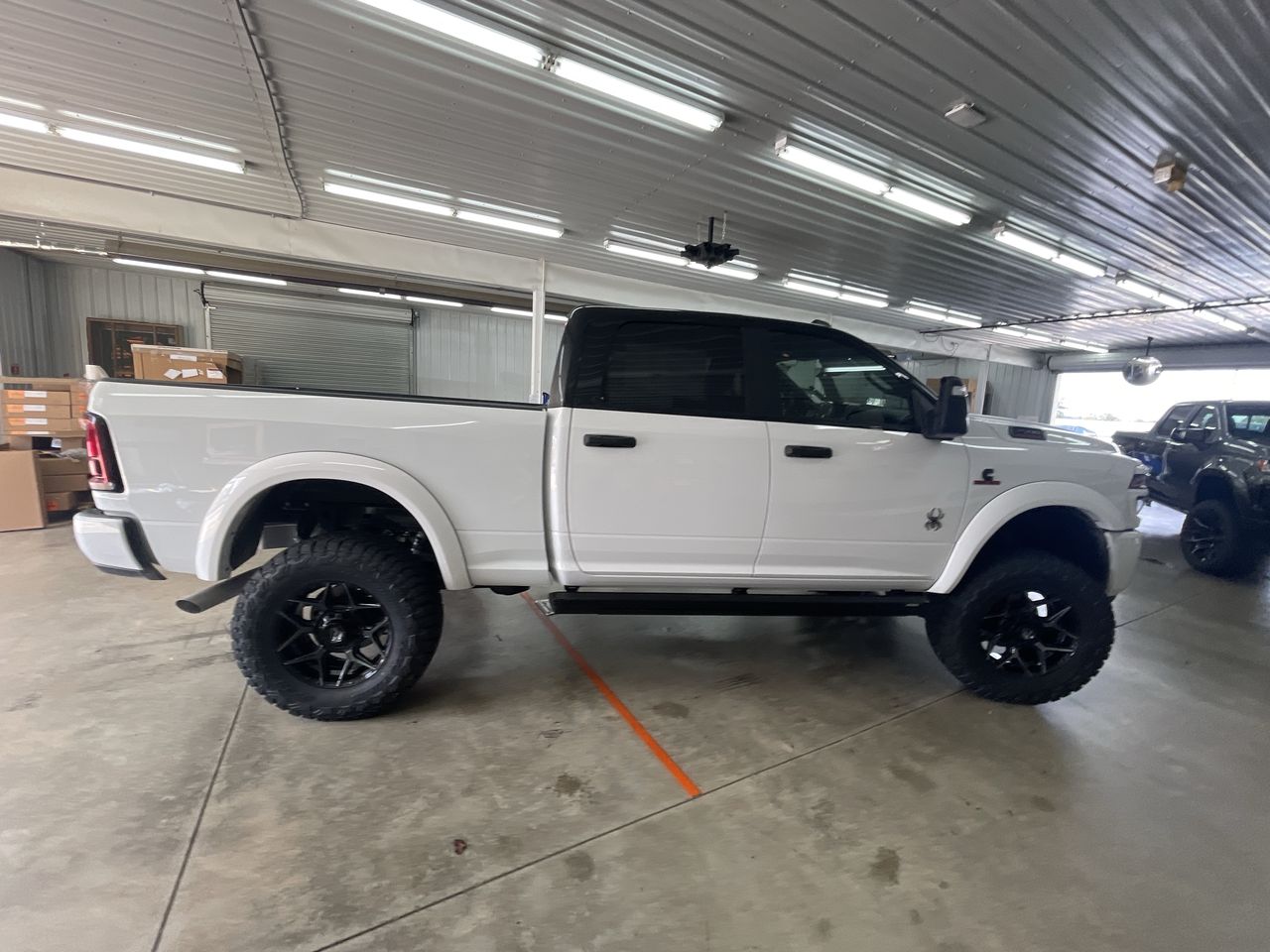 Vehicle Image 8