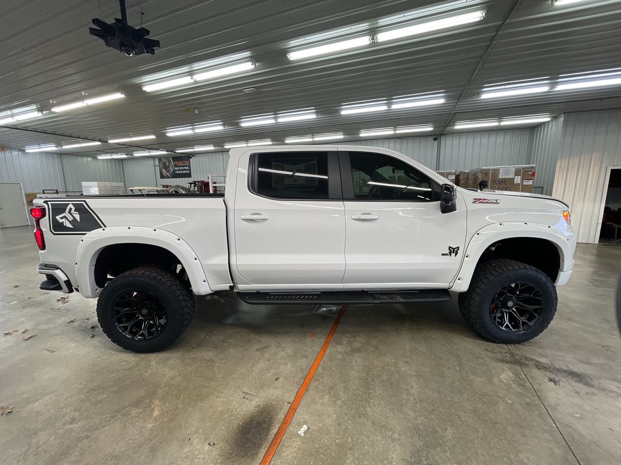 Vehicle Image 9