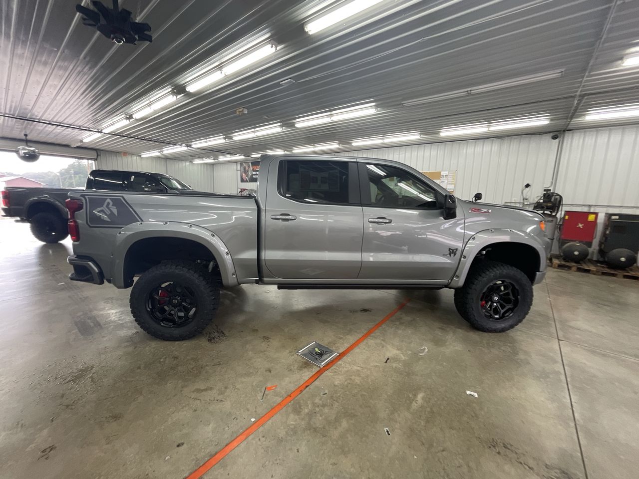 Vehicle Image 8