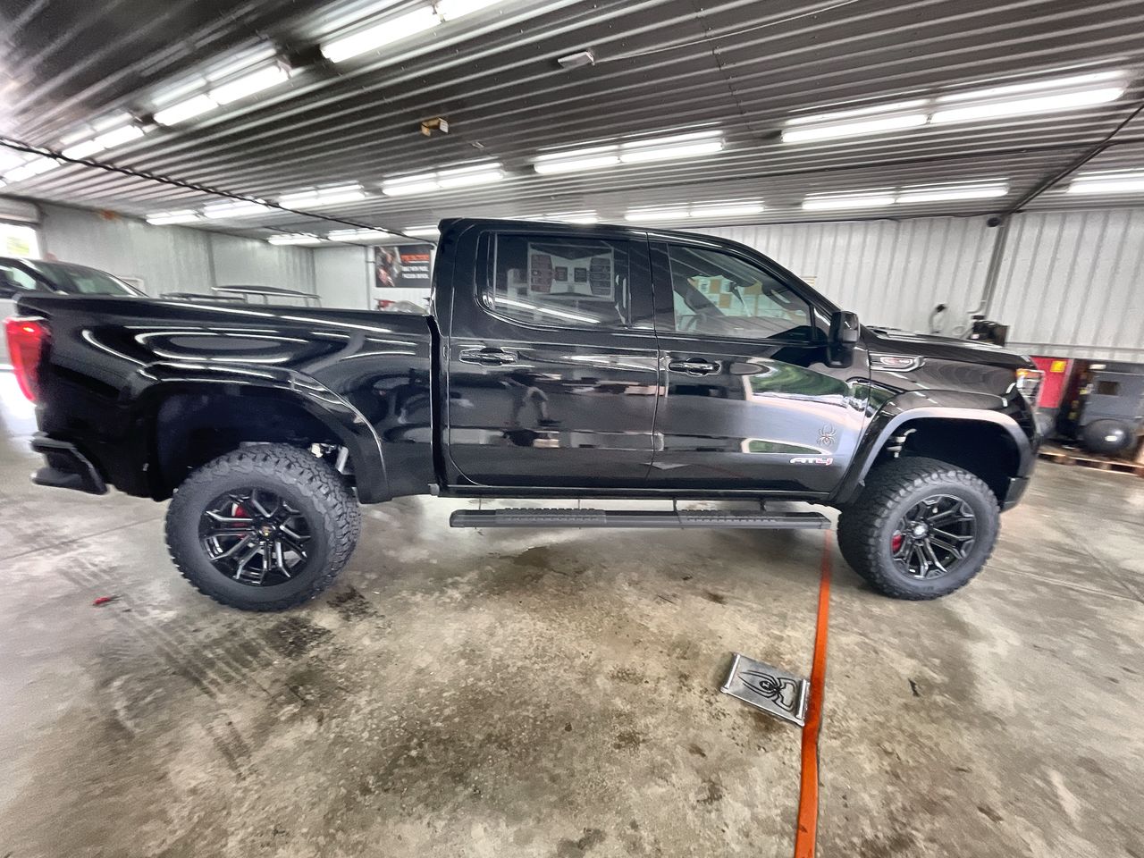 Vehicle Image 9