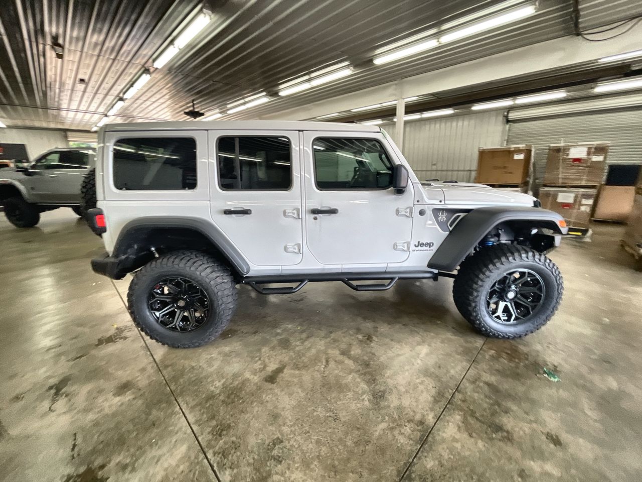Vehicle Image 9