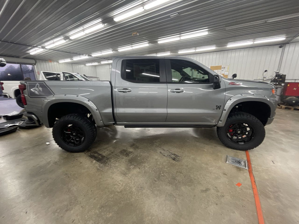 Vehicle Image 8