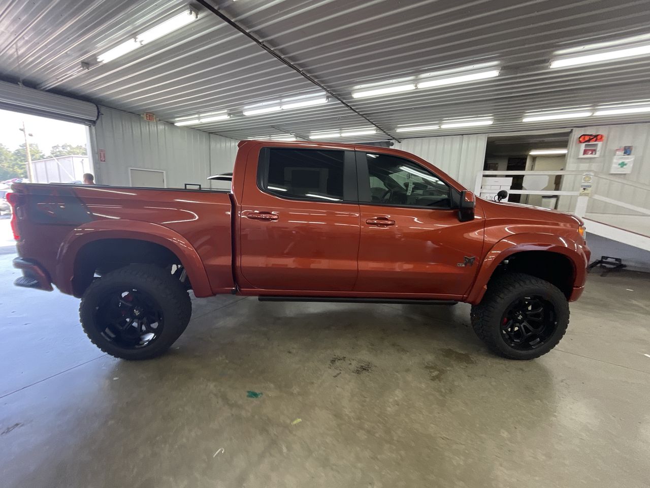 Vehicle Image 8