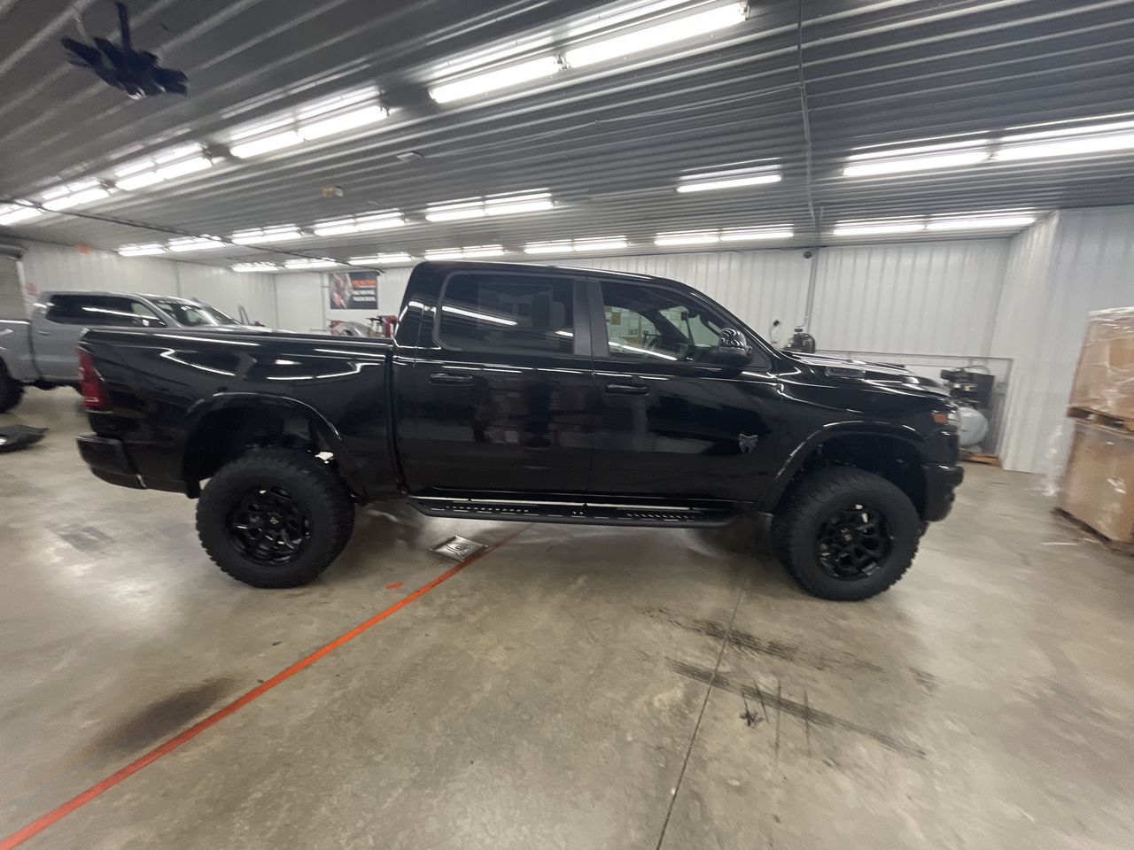 Vehicle Image 8