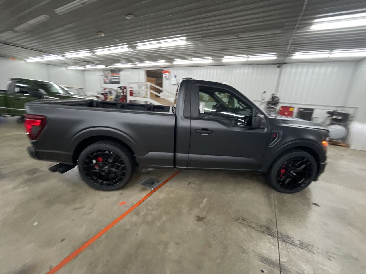 Vehicle Image 8