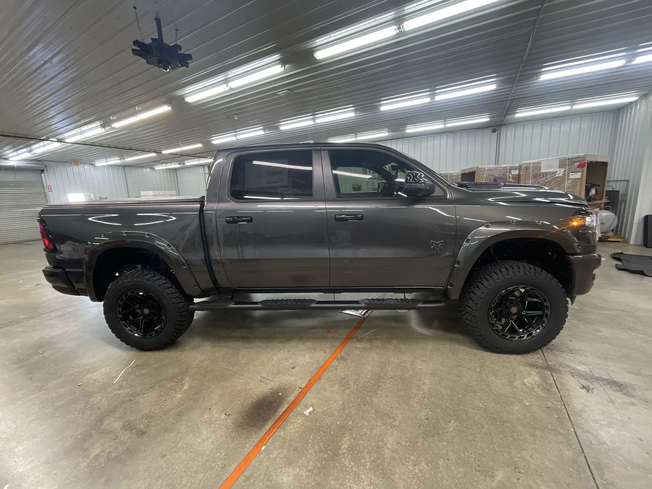 Vehicle Image 9