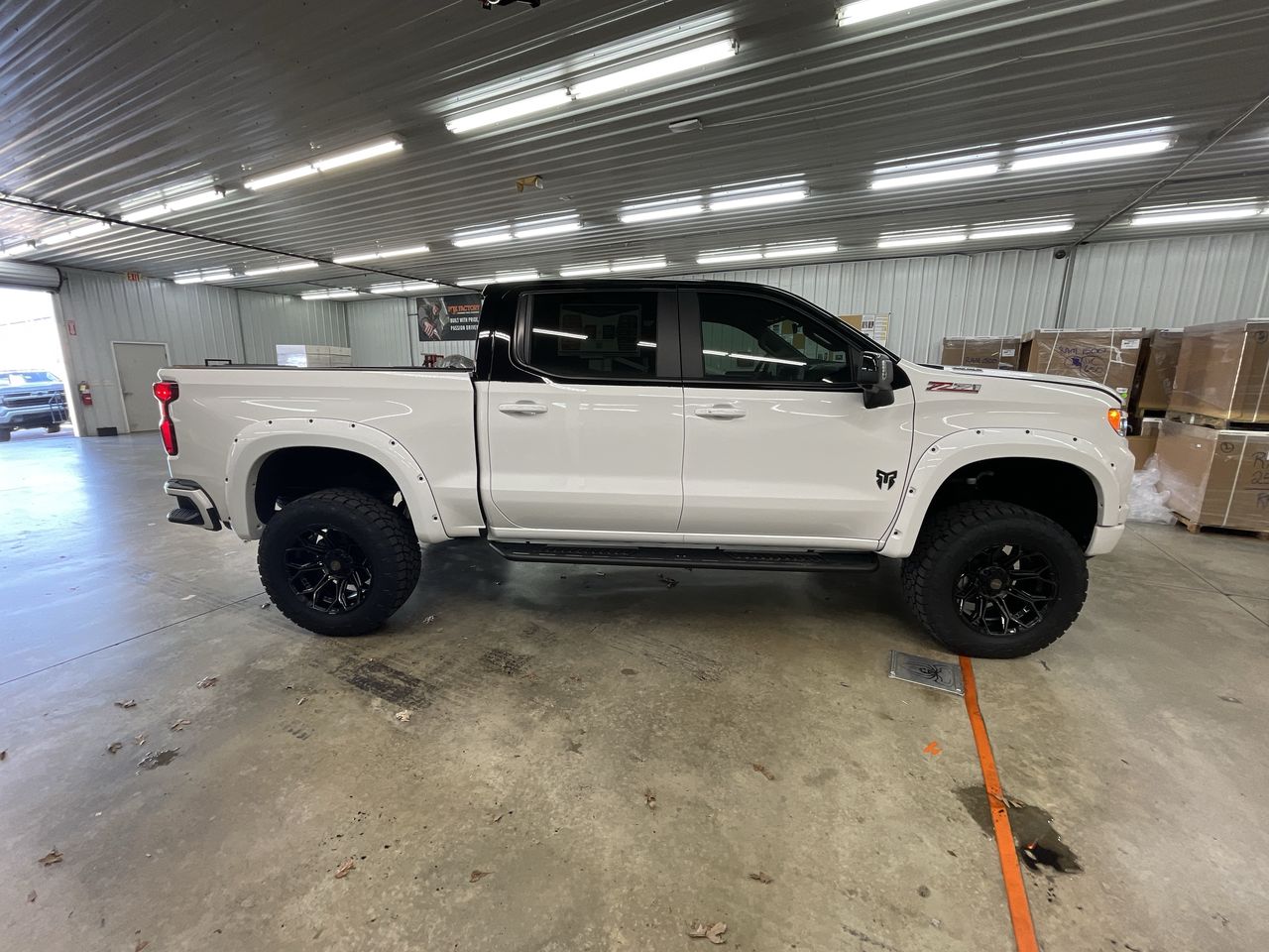 Vehicle Image 9