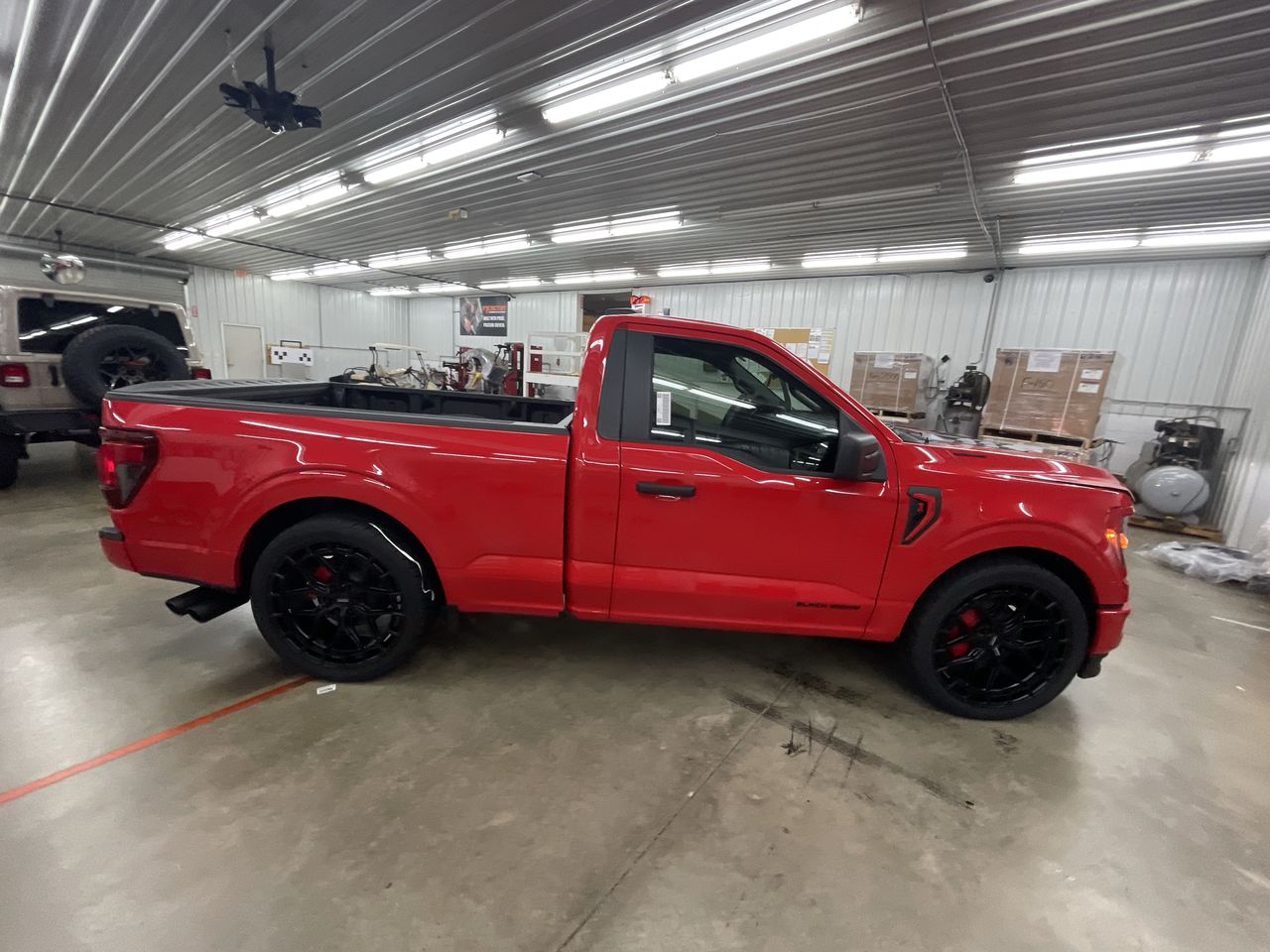 Vehicle Image 8