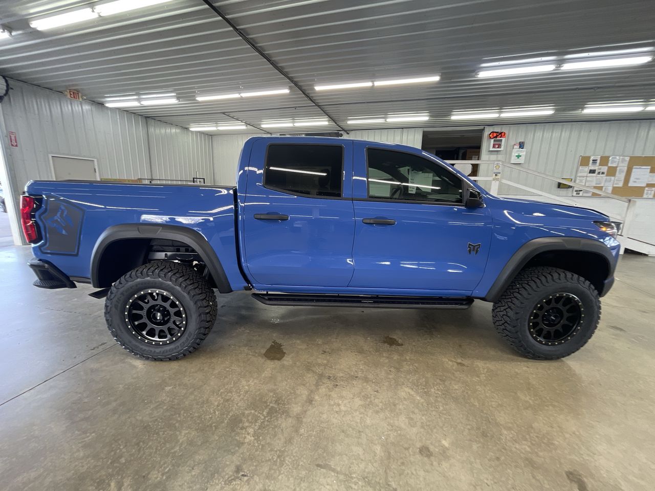 Vehicle Image 9