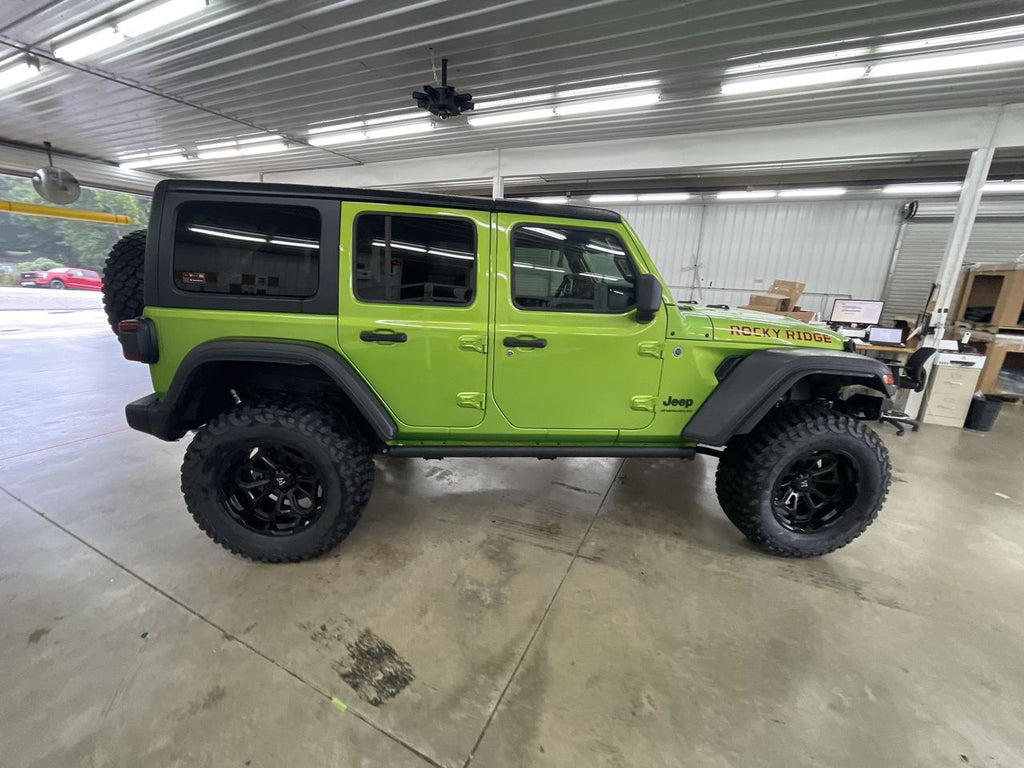 Vehicle Image 8