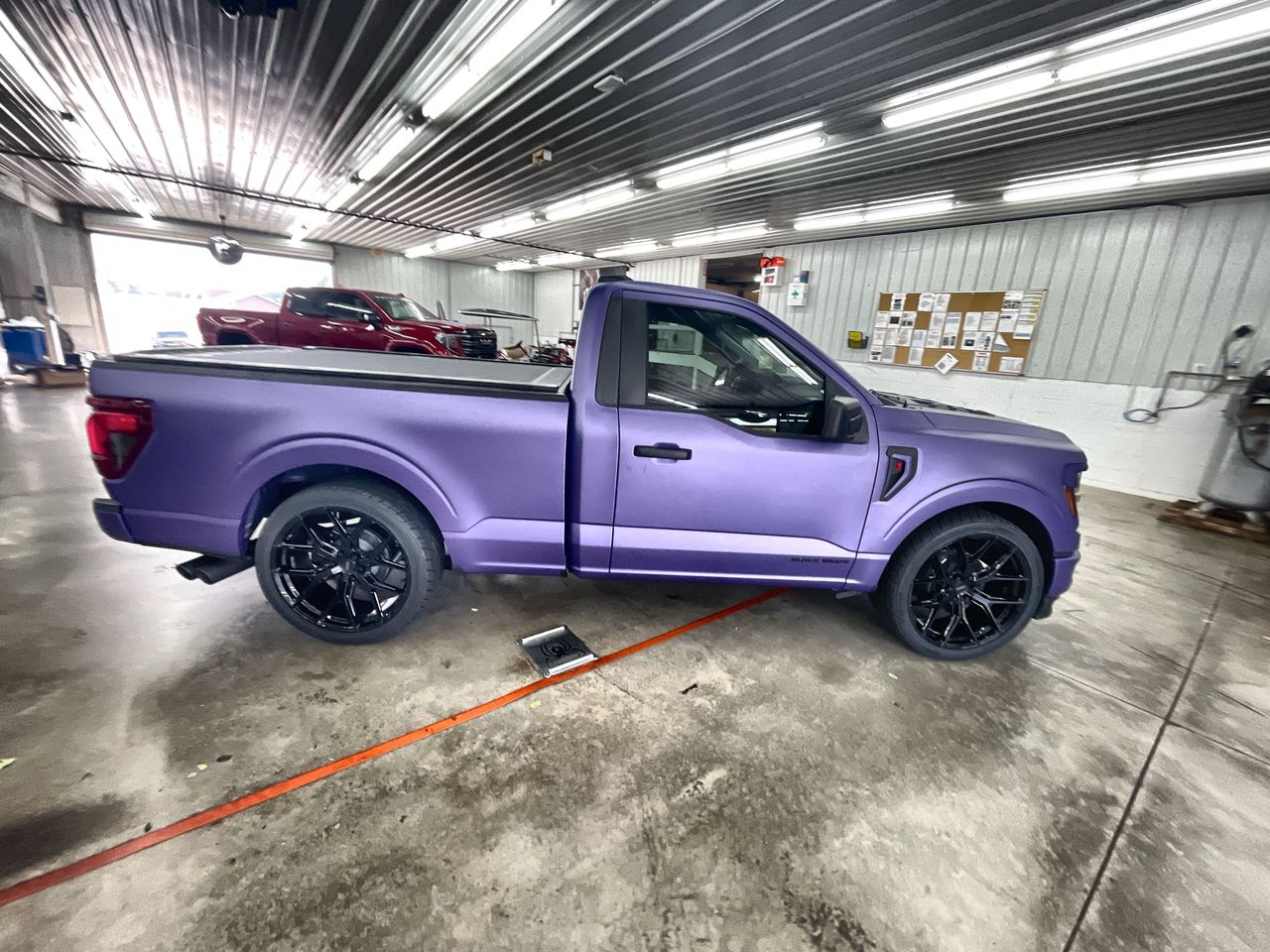 Vehicle Image 9