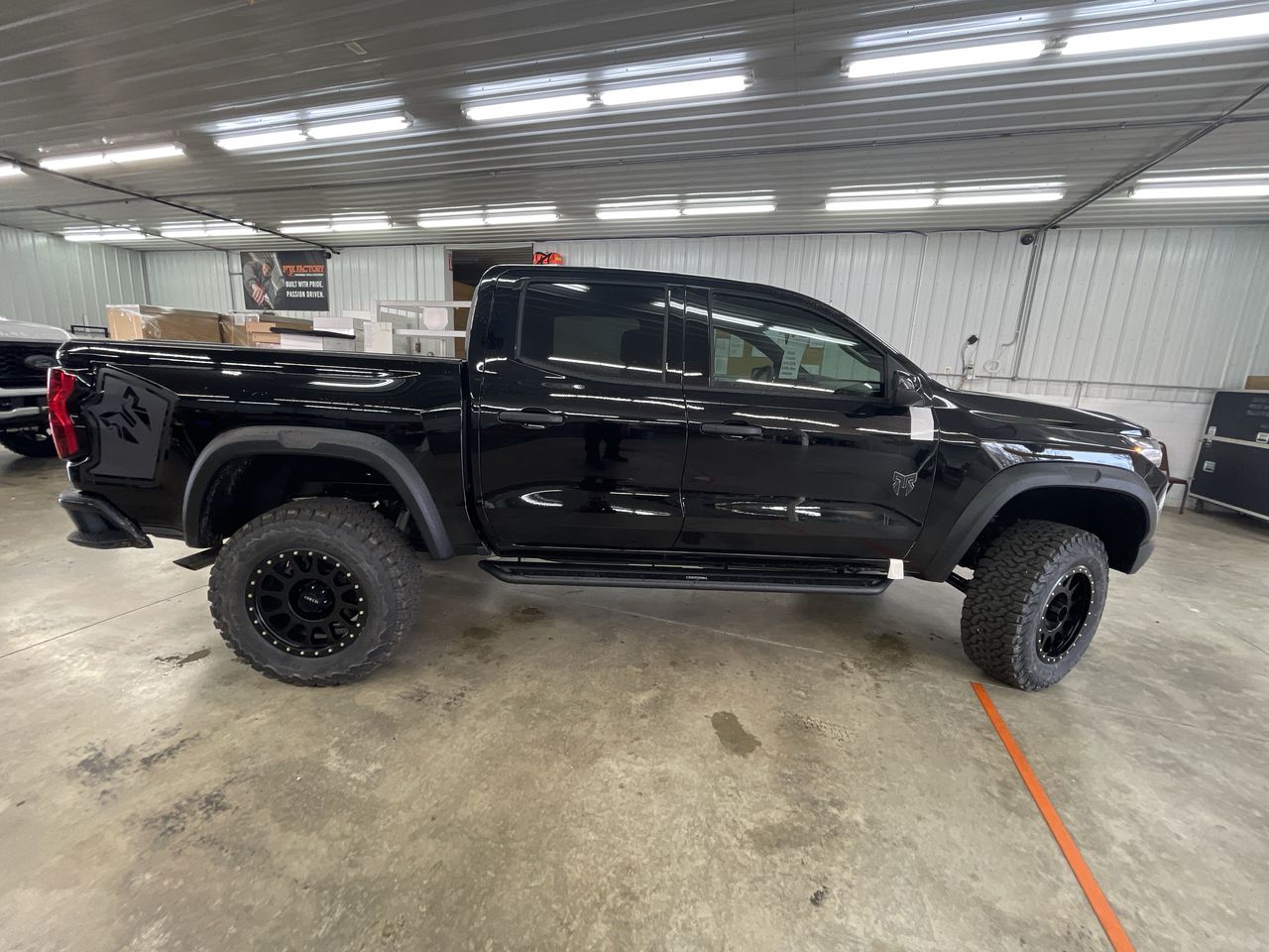 Vehicle Image 9
