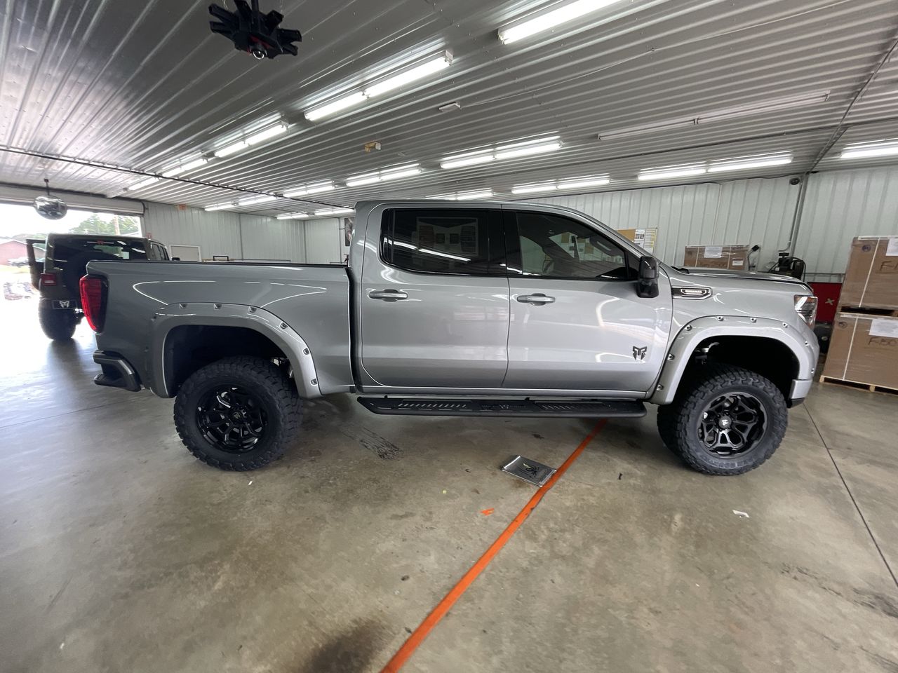 Vehicle Image 8