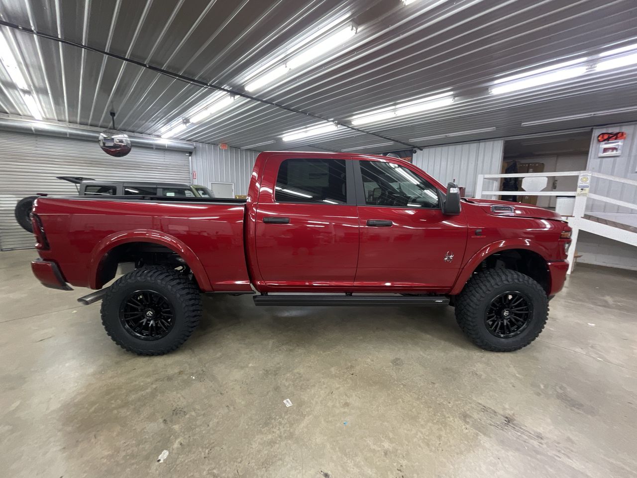 Vehicle Image 9