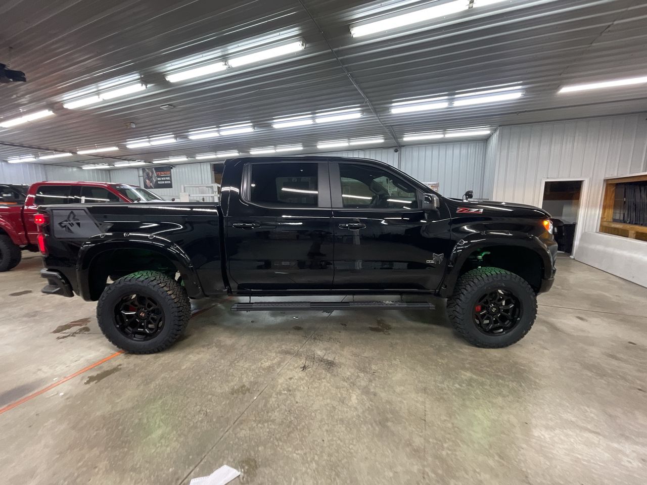 Vehicle Image 9