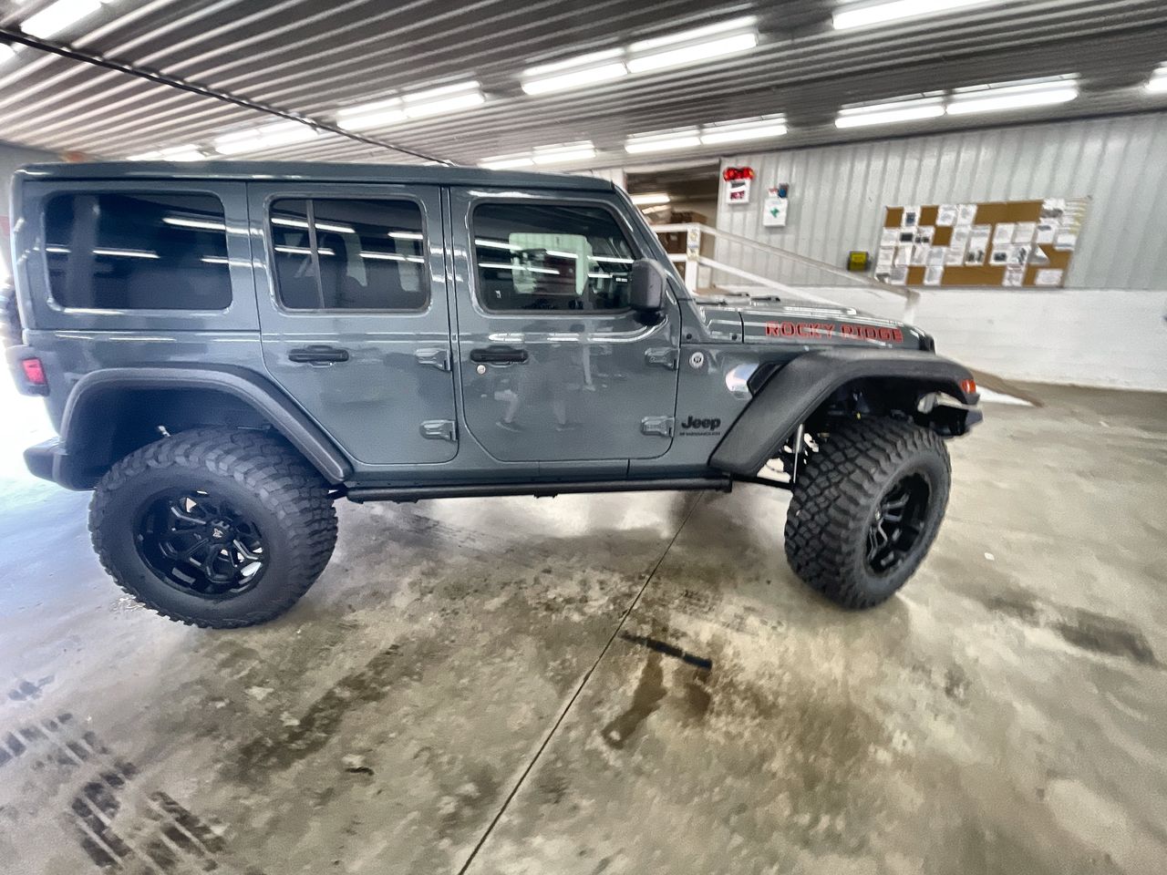 Vehicle Image 9