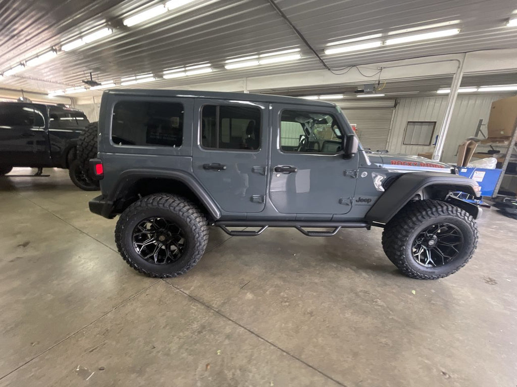Vehicle Image 9