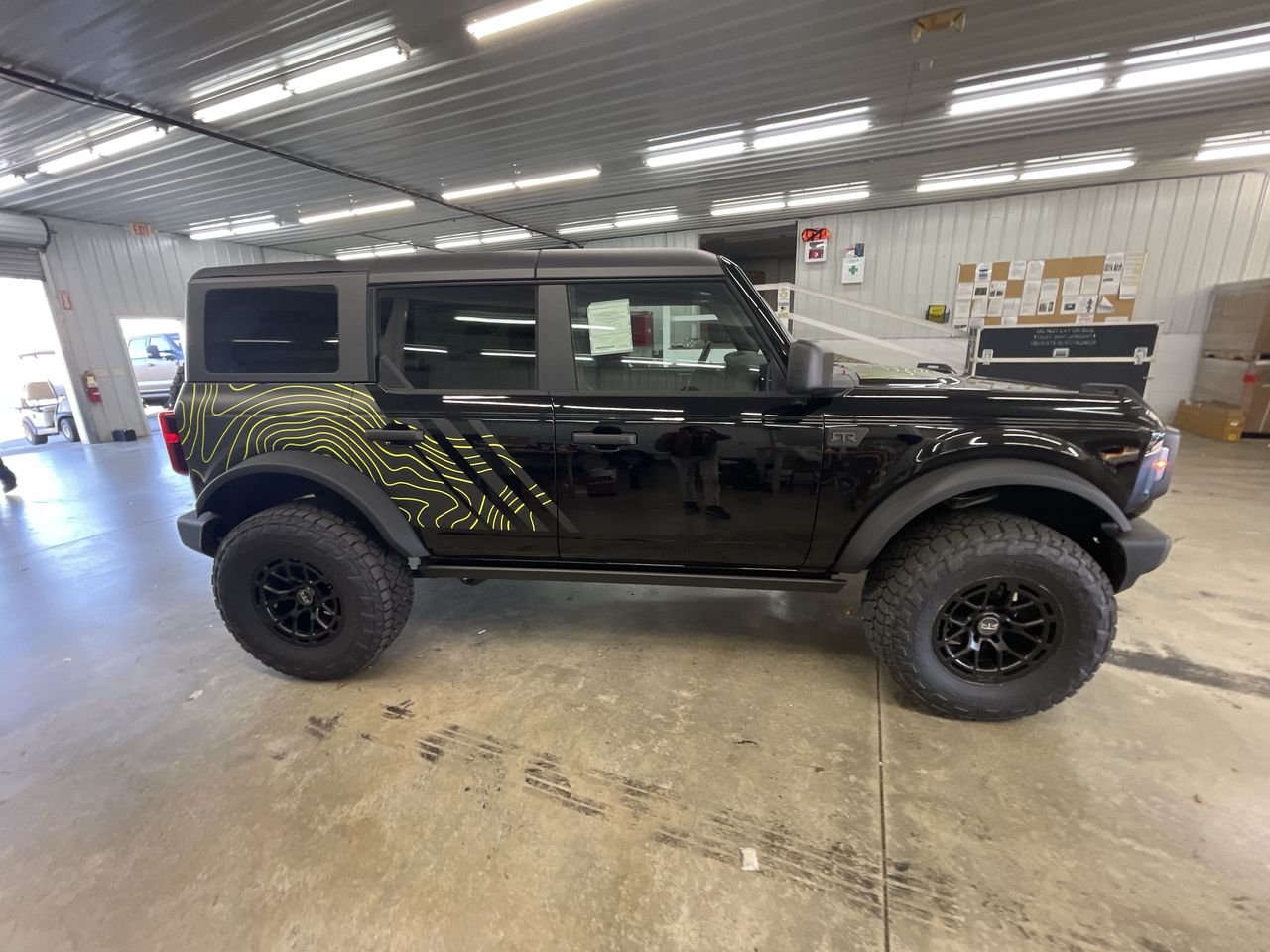 Vehicle Image 9