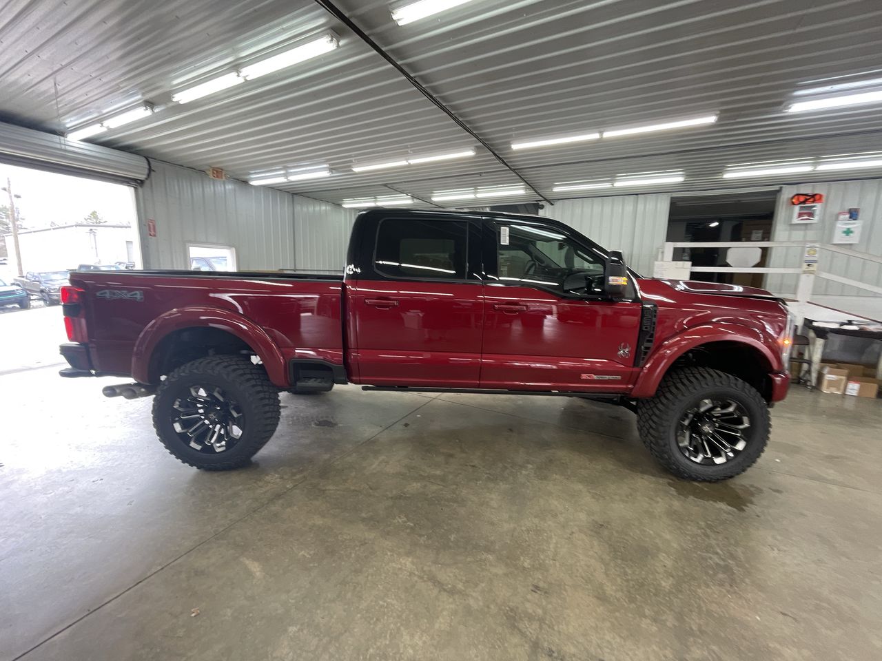 Vehicle Image 9