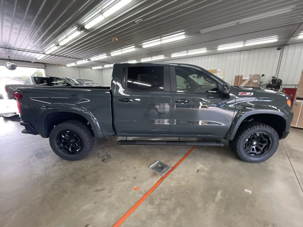 Vehicle Image 8