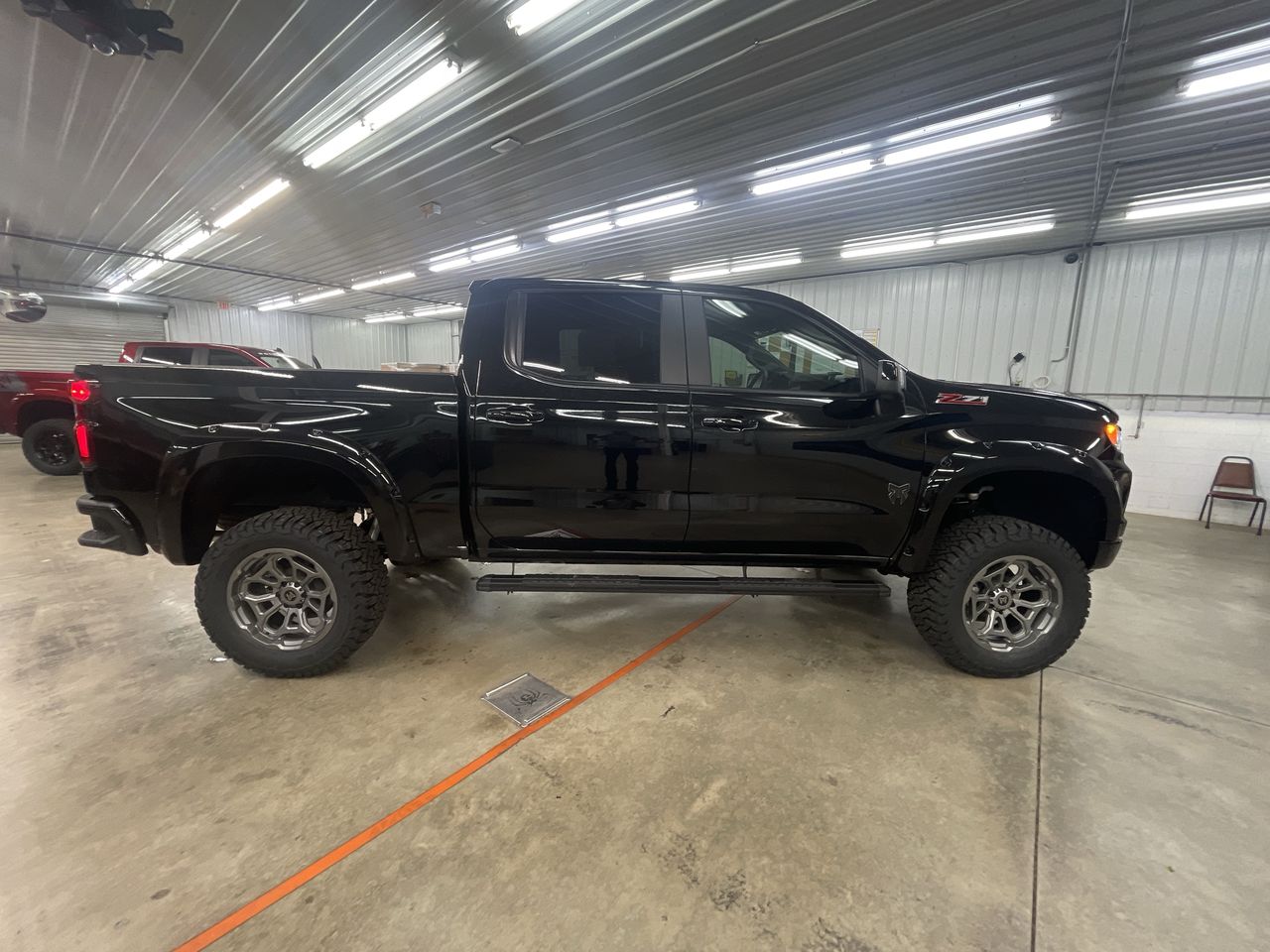Vehicle Image 9