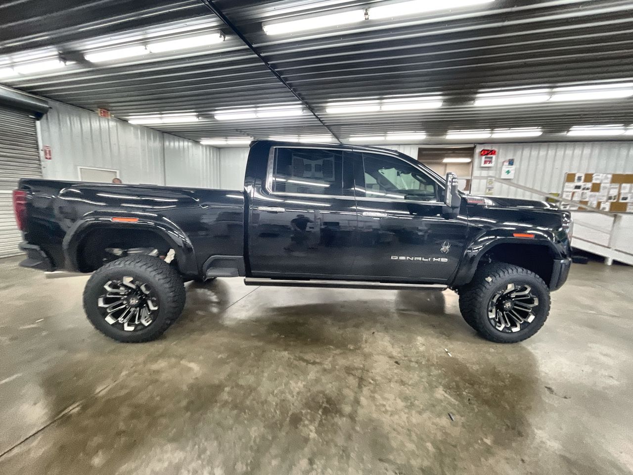 Vehicle Image 9