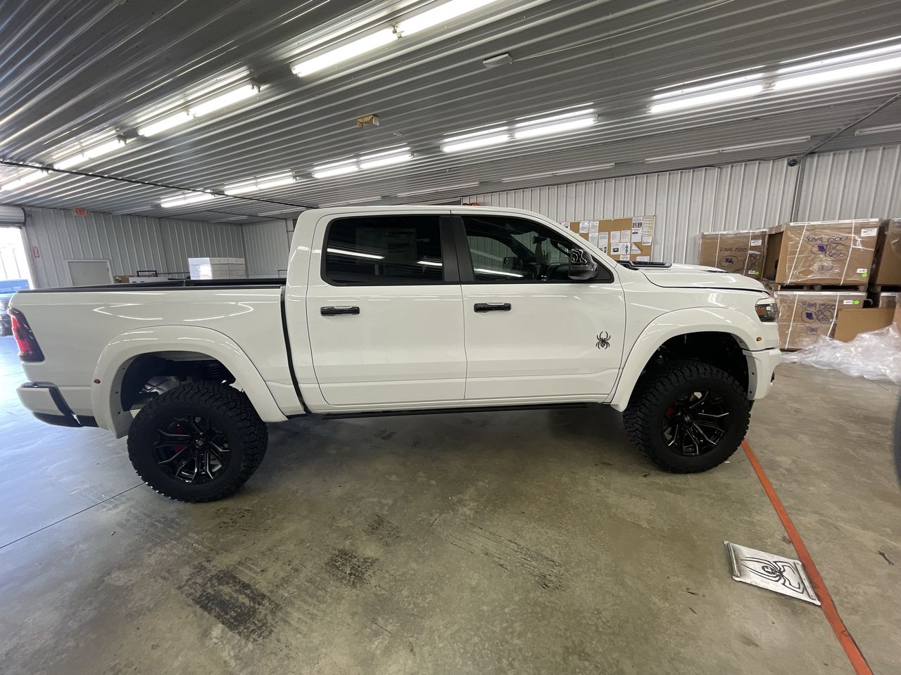 Vehicle Image 9