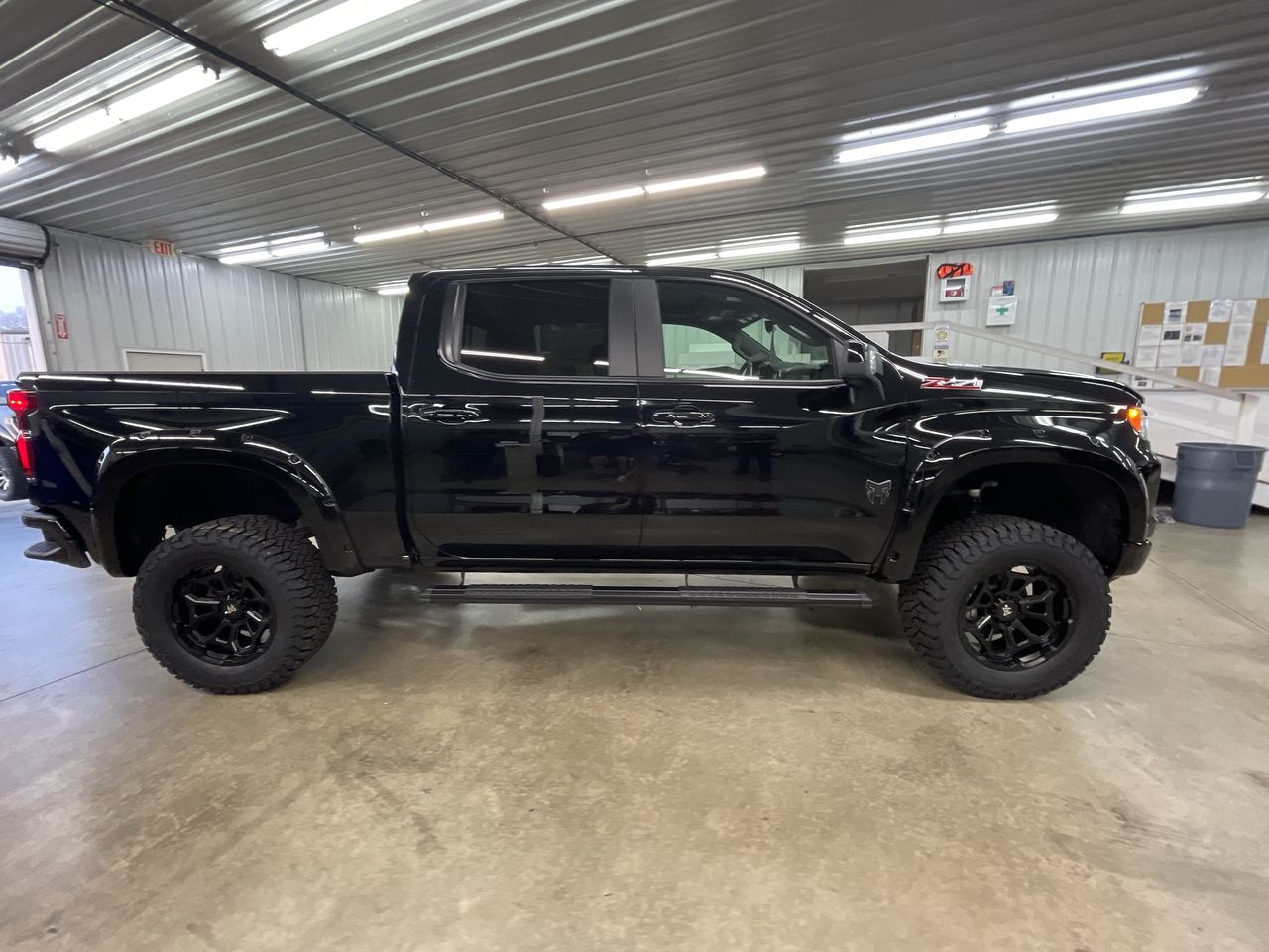 Vehicle Image 9