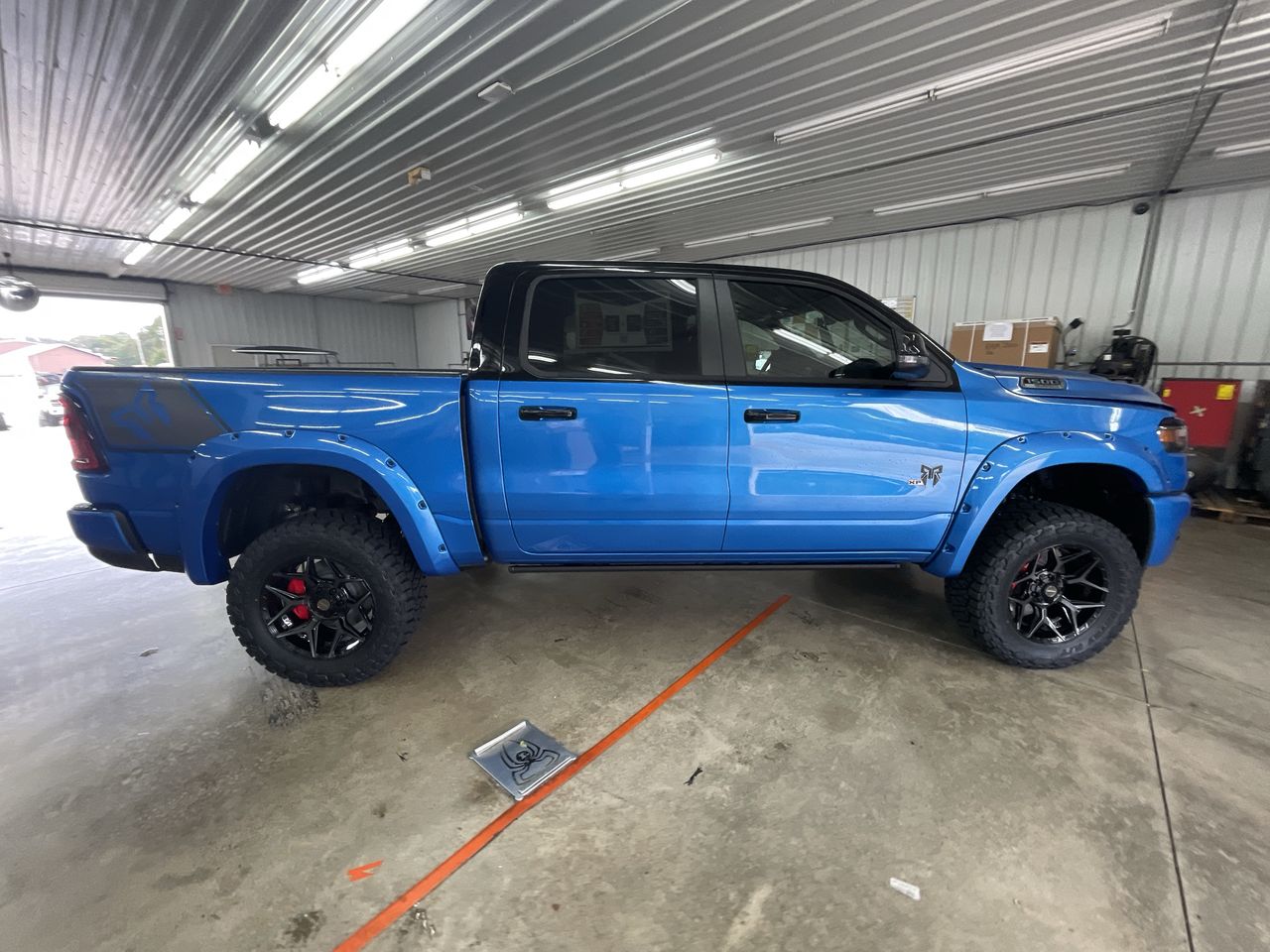 Vehicle Image 8
