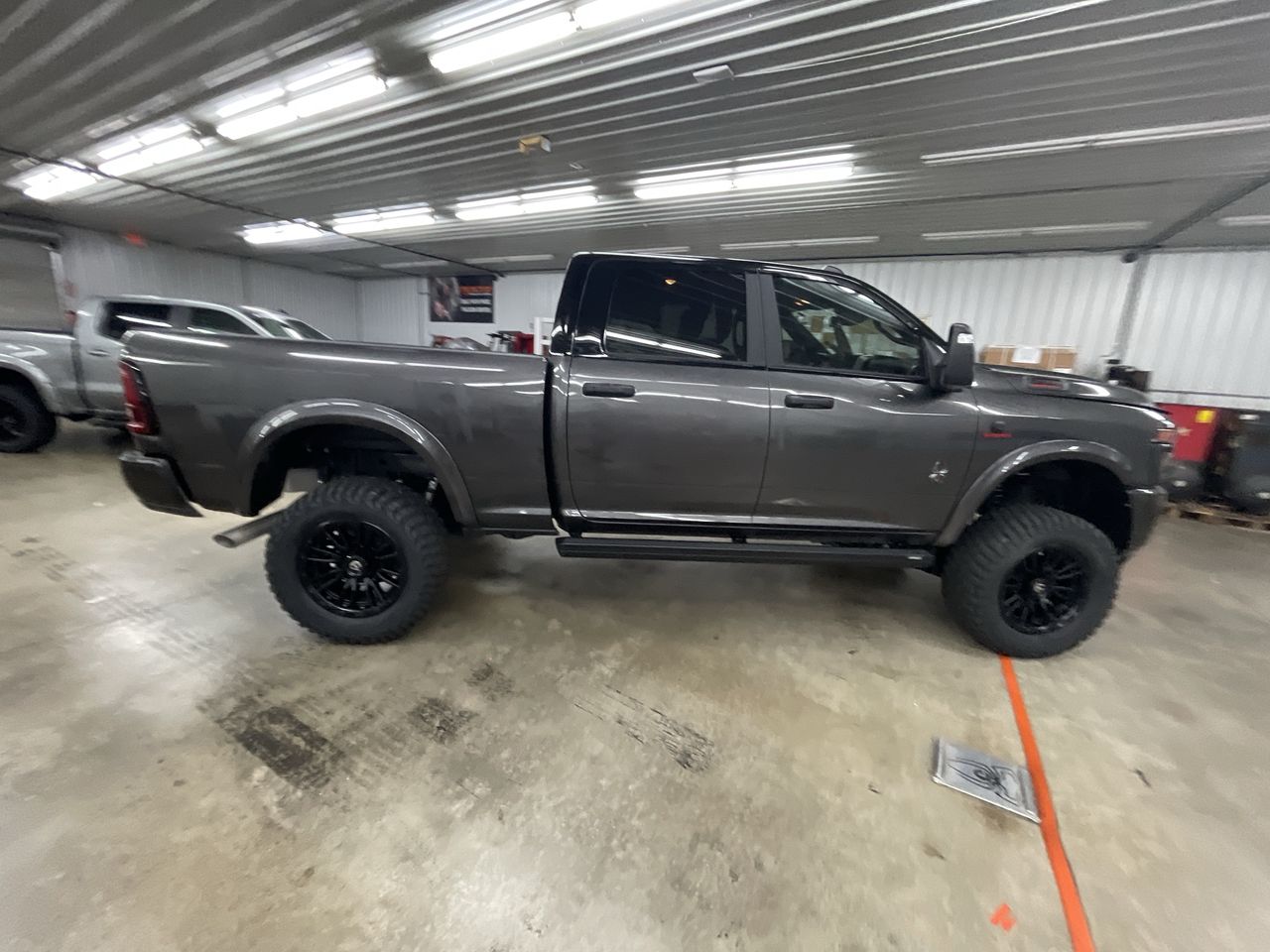 Vehicle Image 9