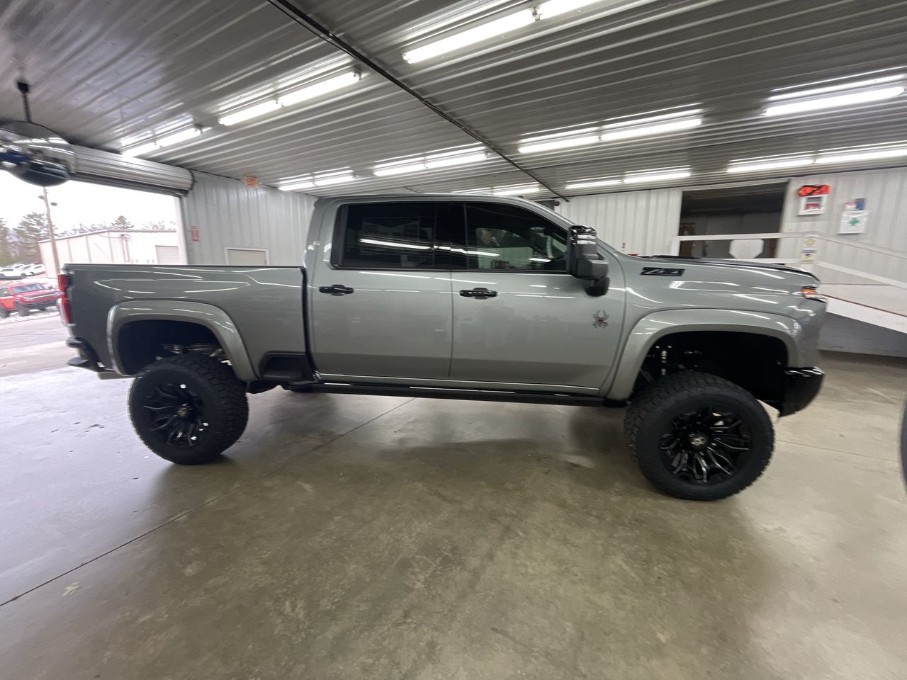 Vehicle Image 9