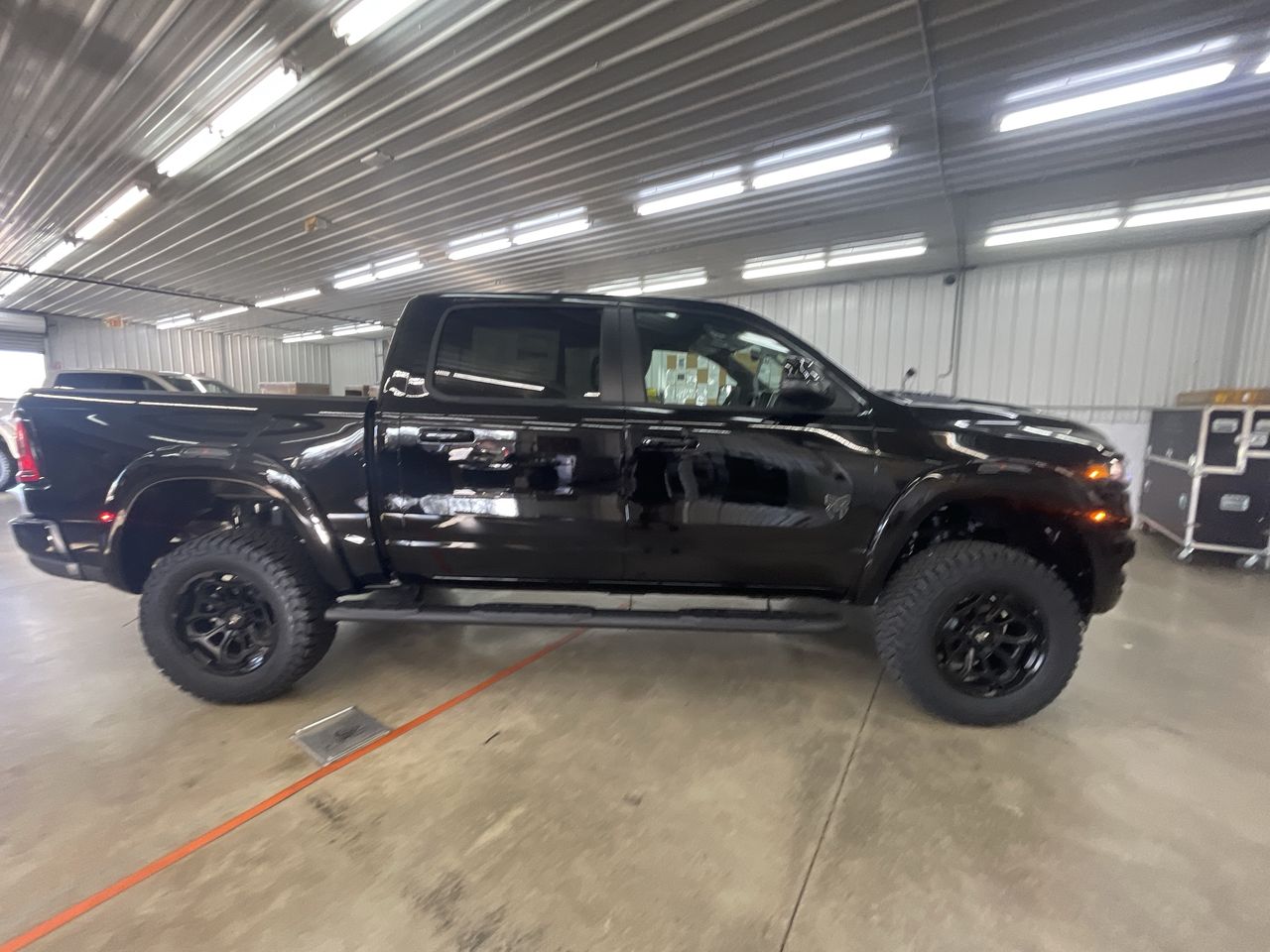 Vehicle Image 9