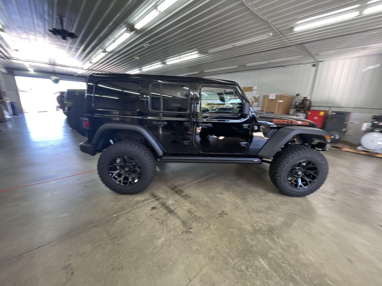 Vehicle Image 9