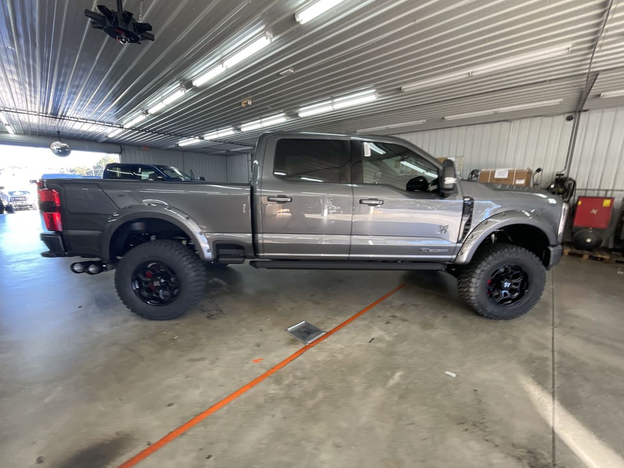 Vehicle Image 8