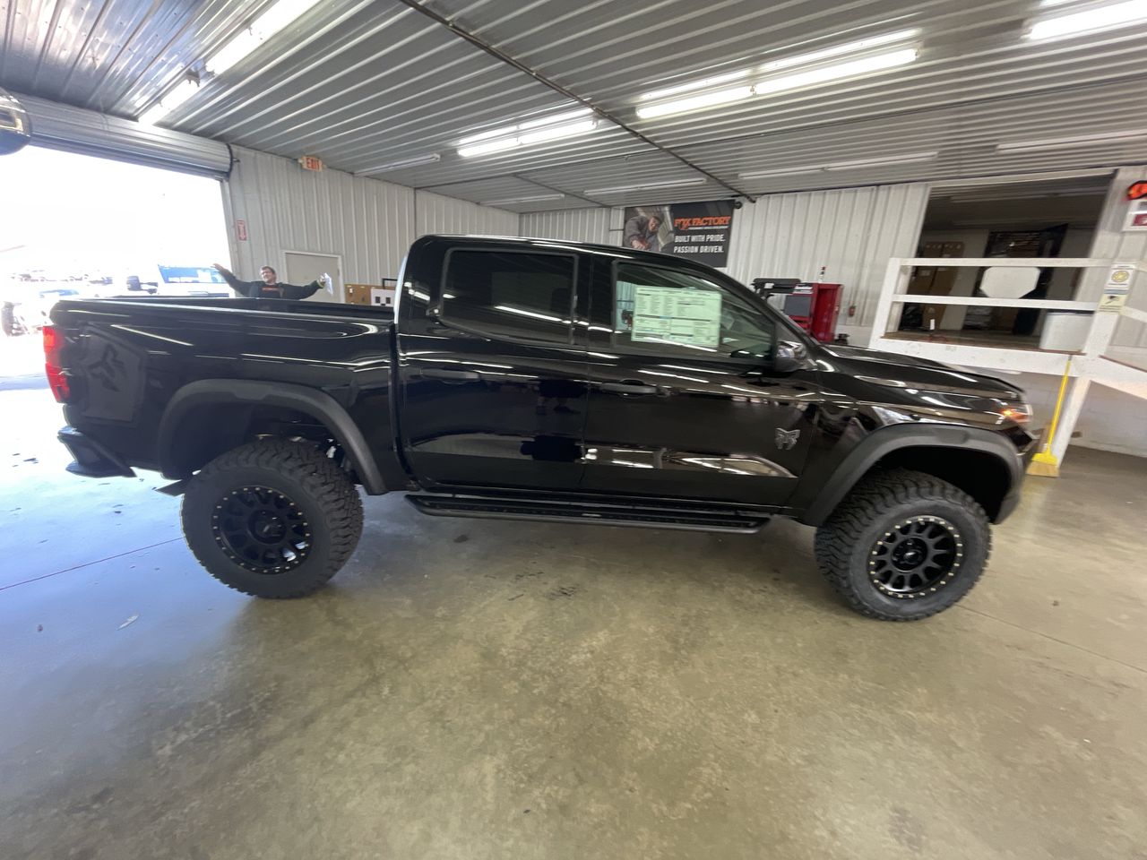 Vehicle Image 9