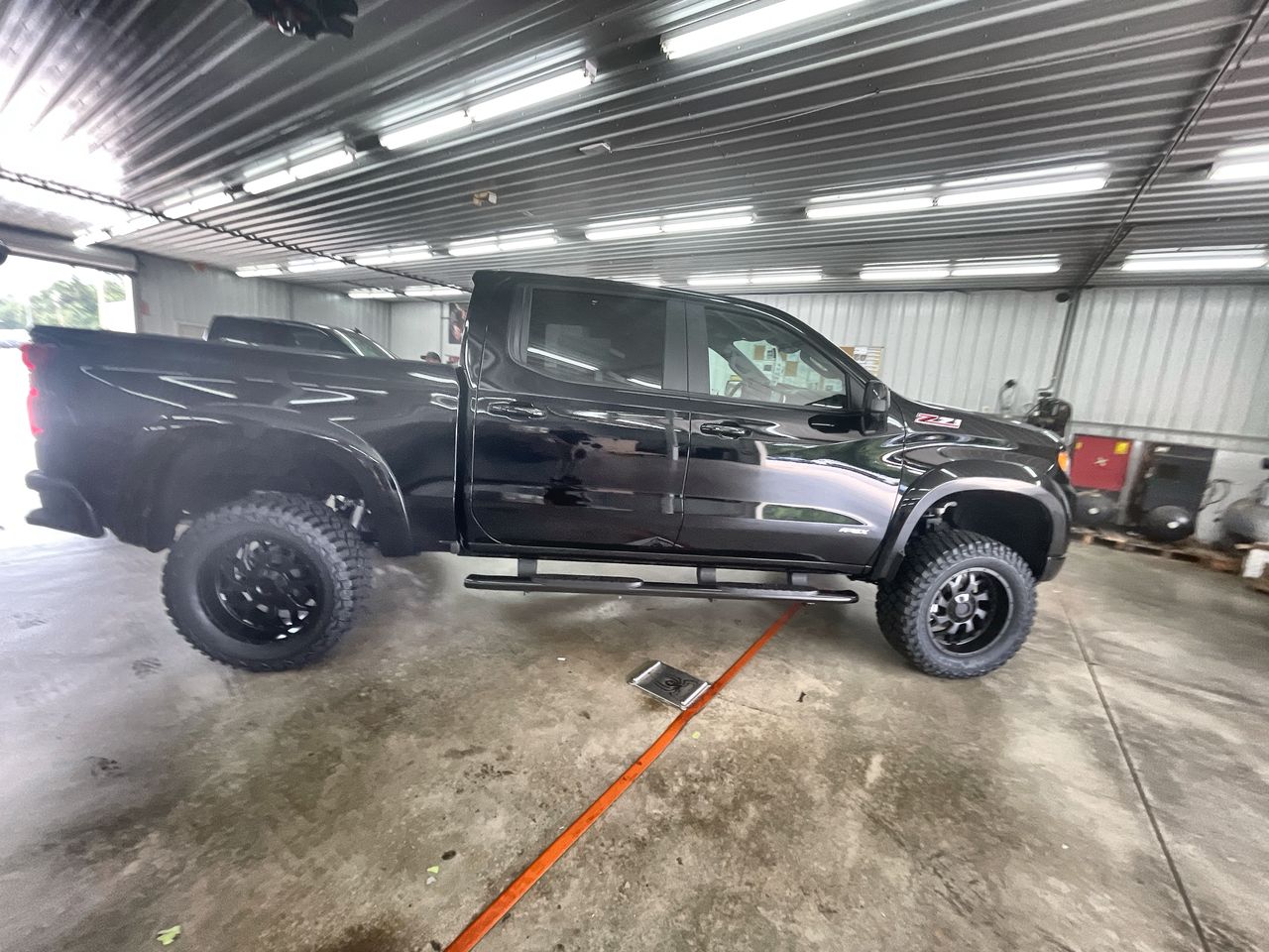 Vehicle Image 9