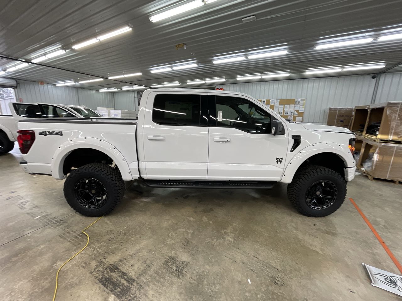Vehicle Image 9