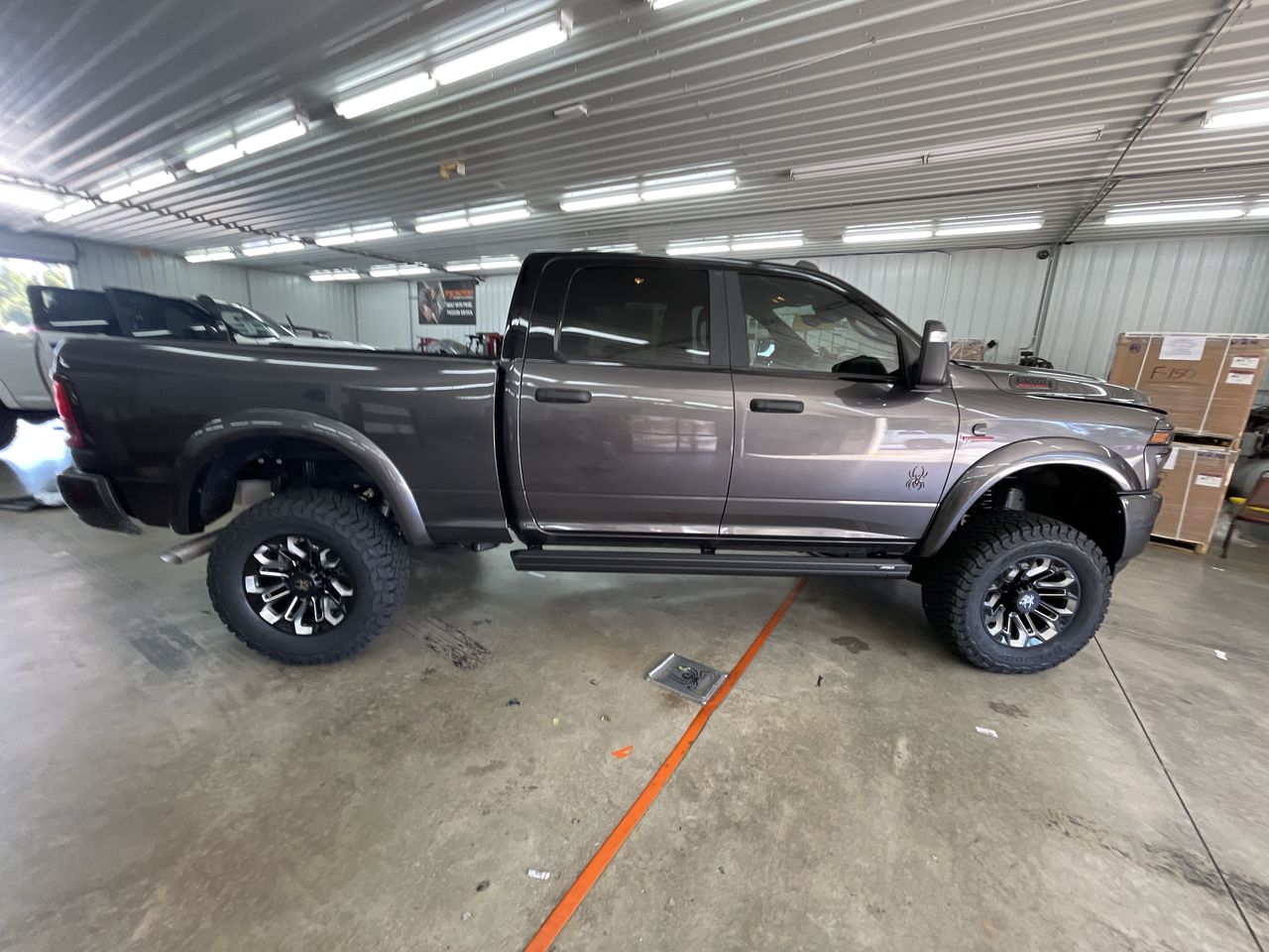 Vehicle Image 8