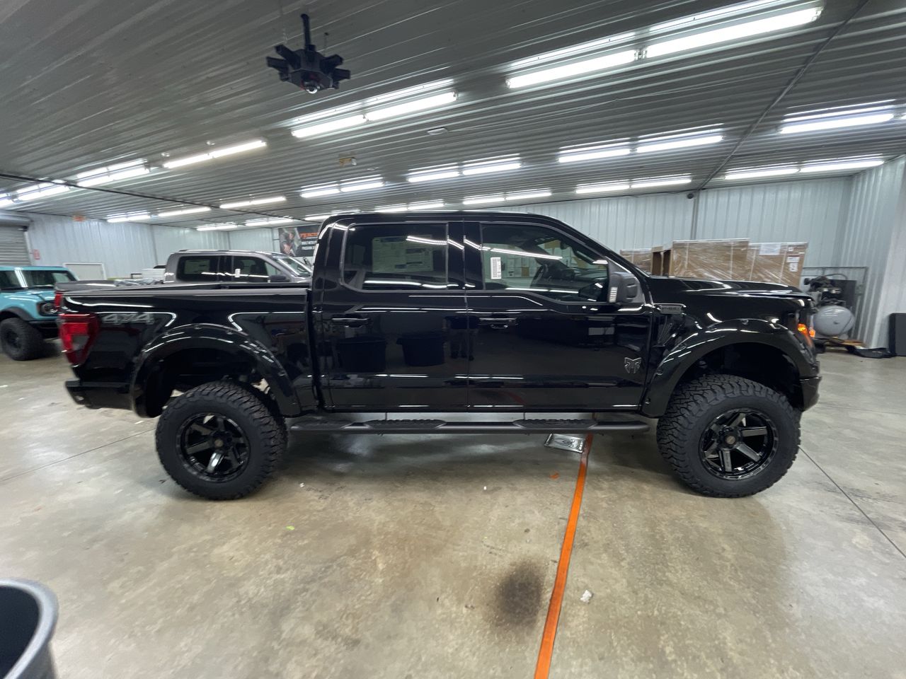 Vehicle Image 9