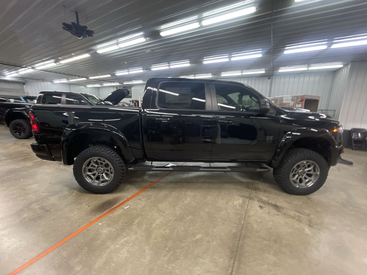 Vehicle Image 9