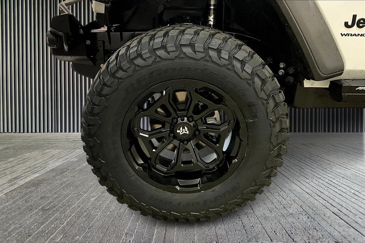 Vehicle Image 6