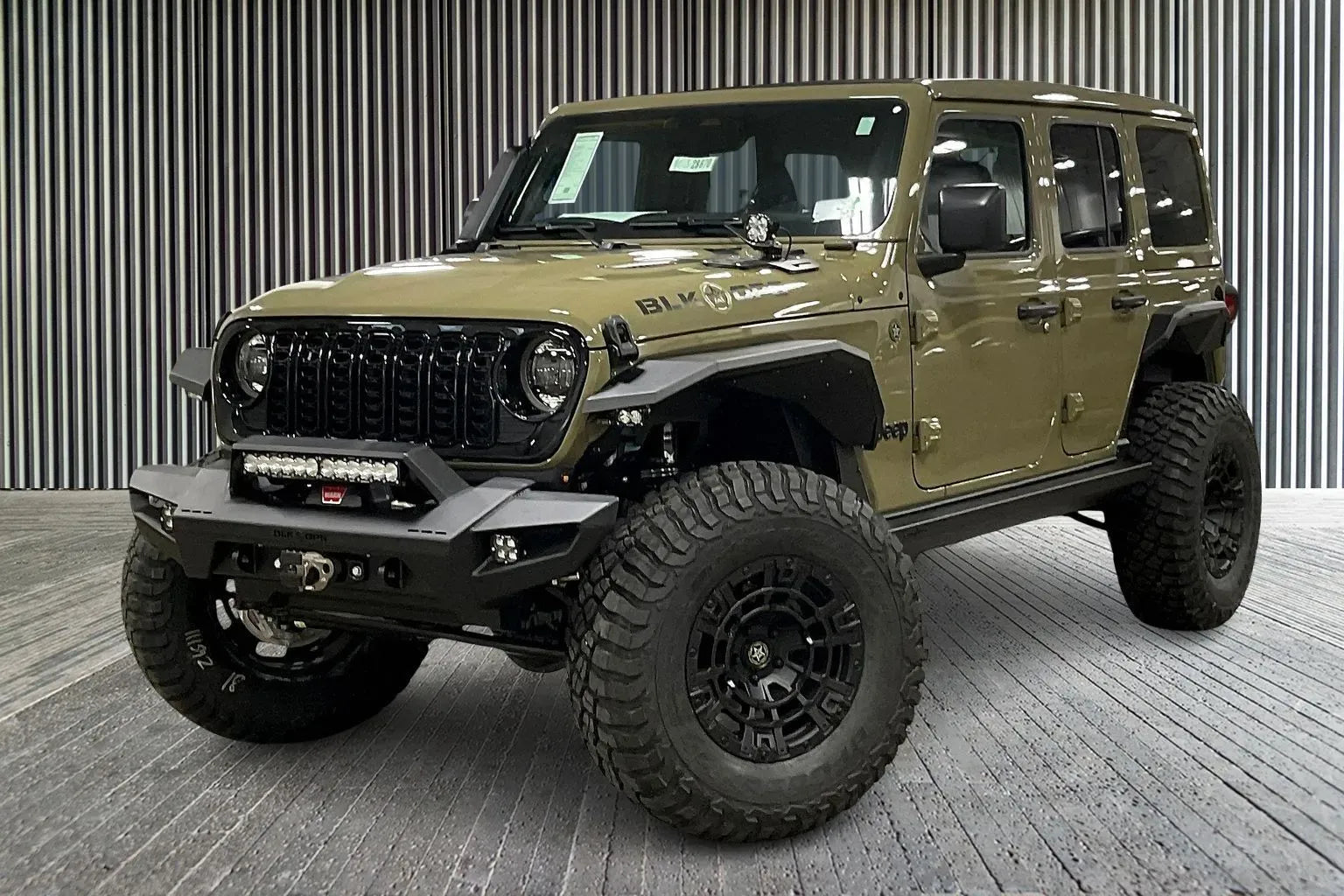 Vehicle Image 5