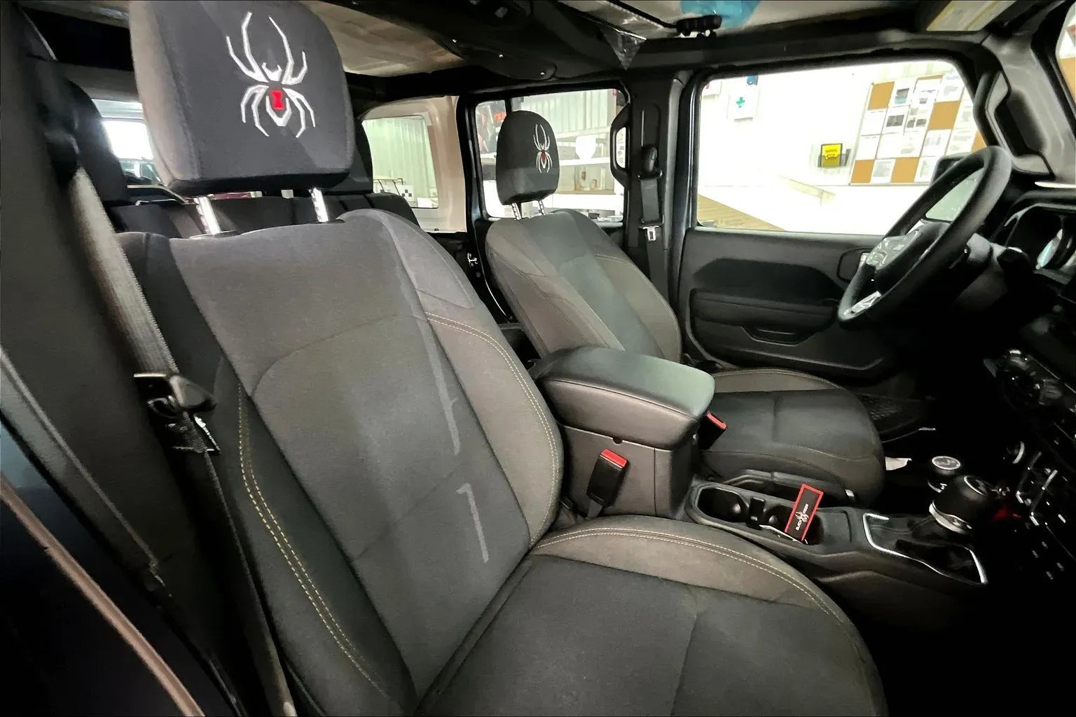 Vehicle Image 8