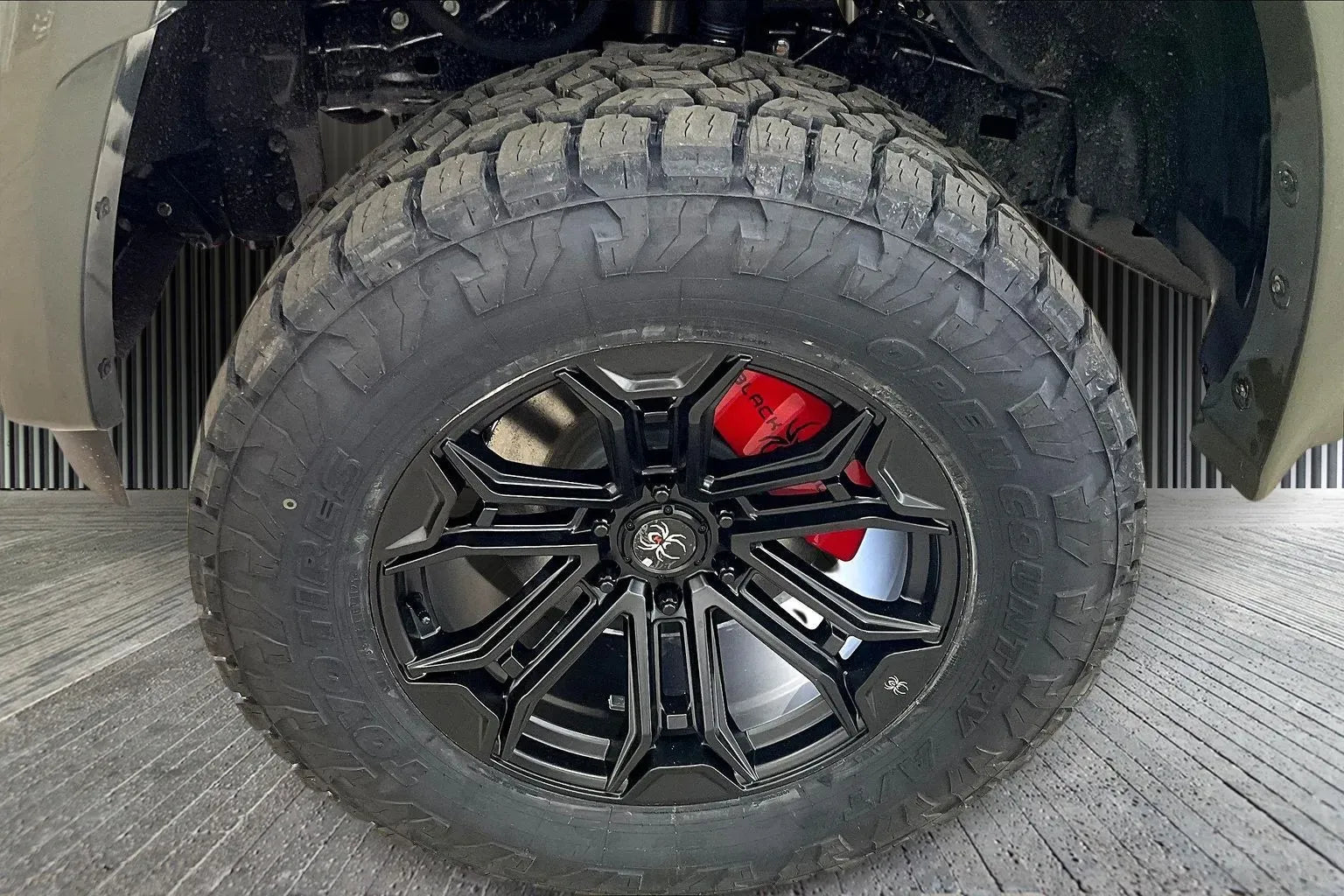 Vehicle Image 6