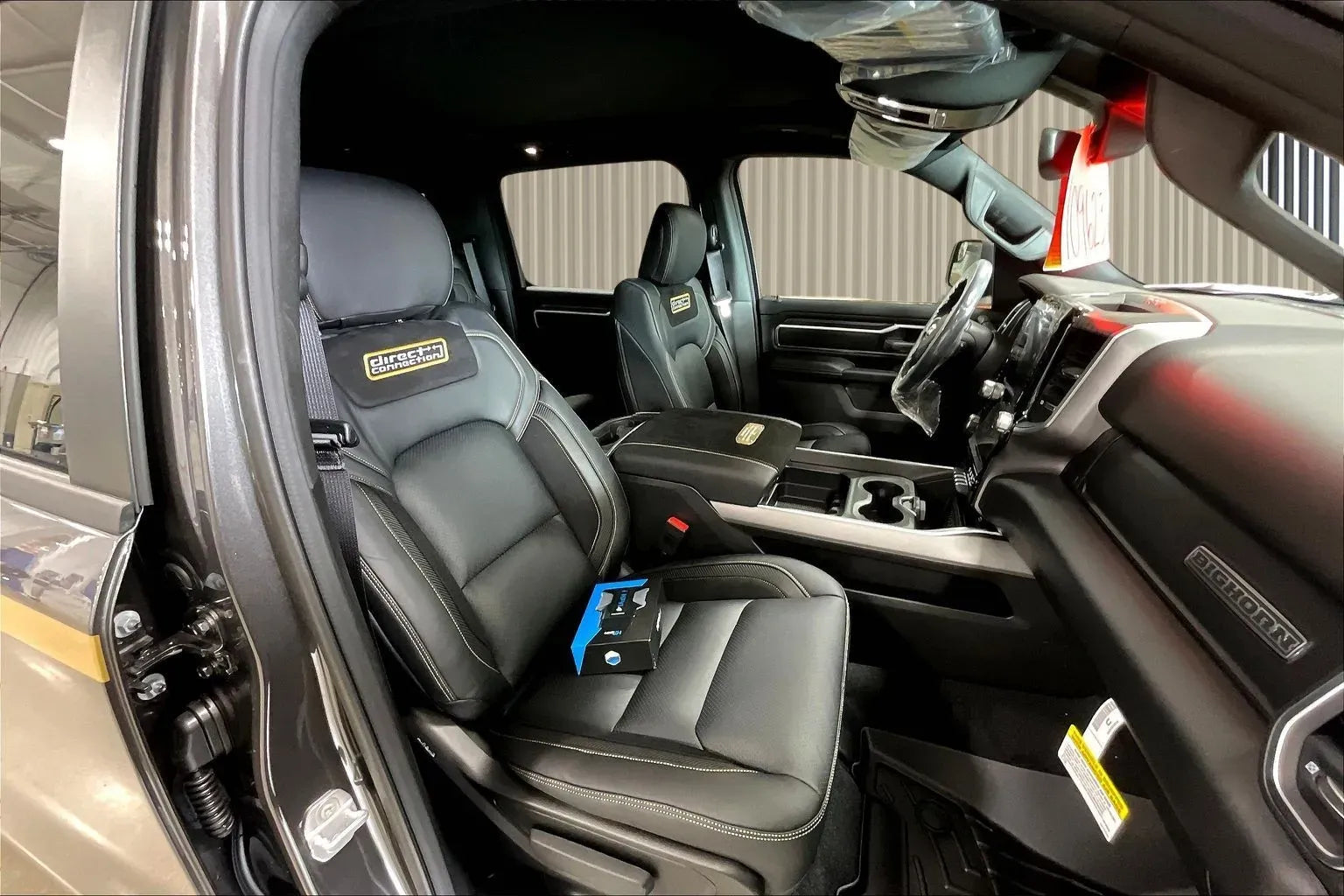 Vehicle Image 8