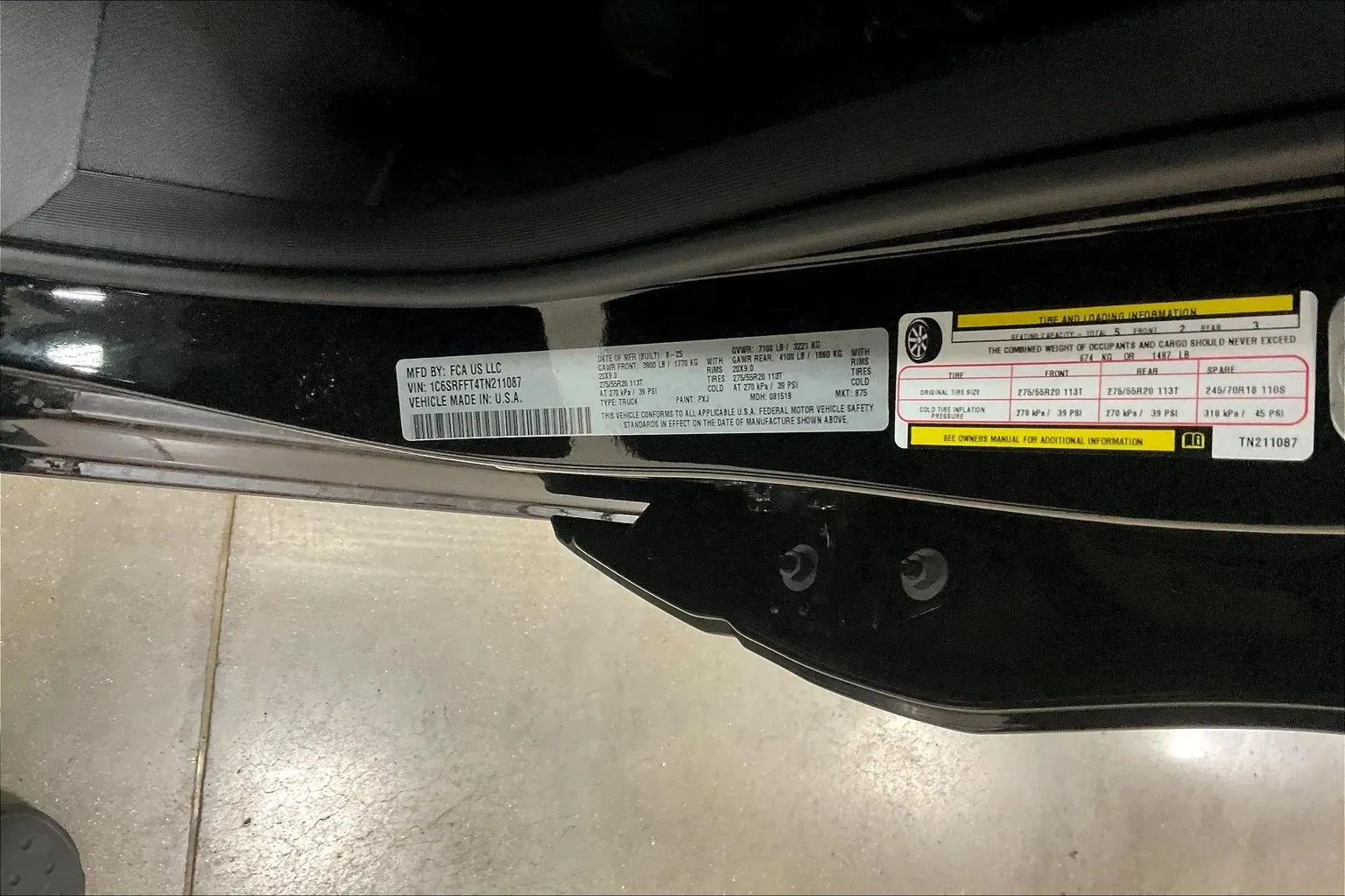 Vehicle Image 8
