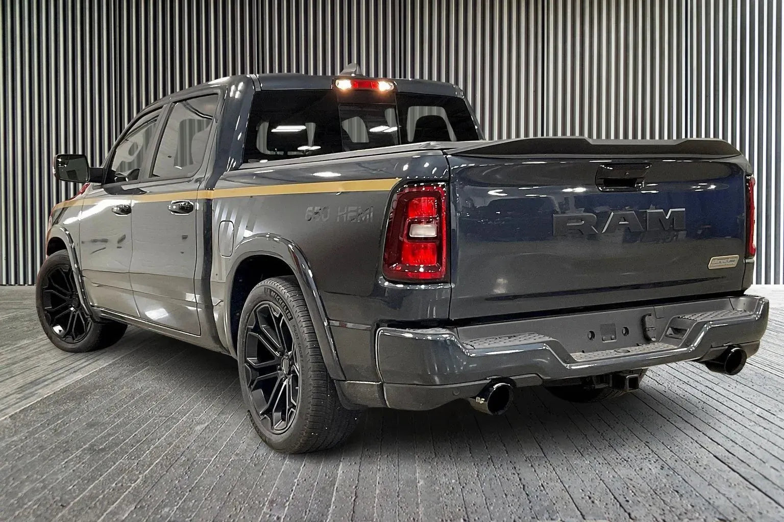 Vehicle Image 4